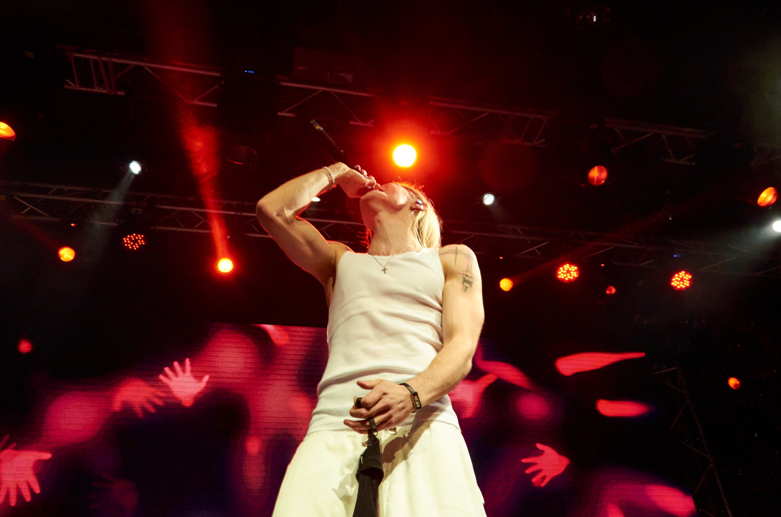 Blink/ nleeei, unique, artem shilovets. Главная