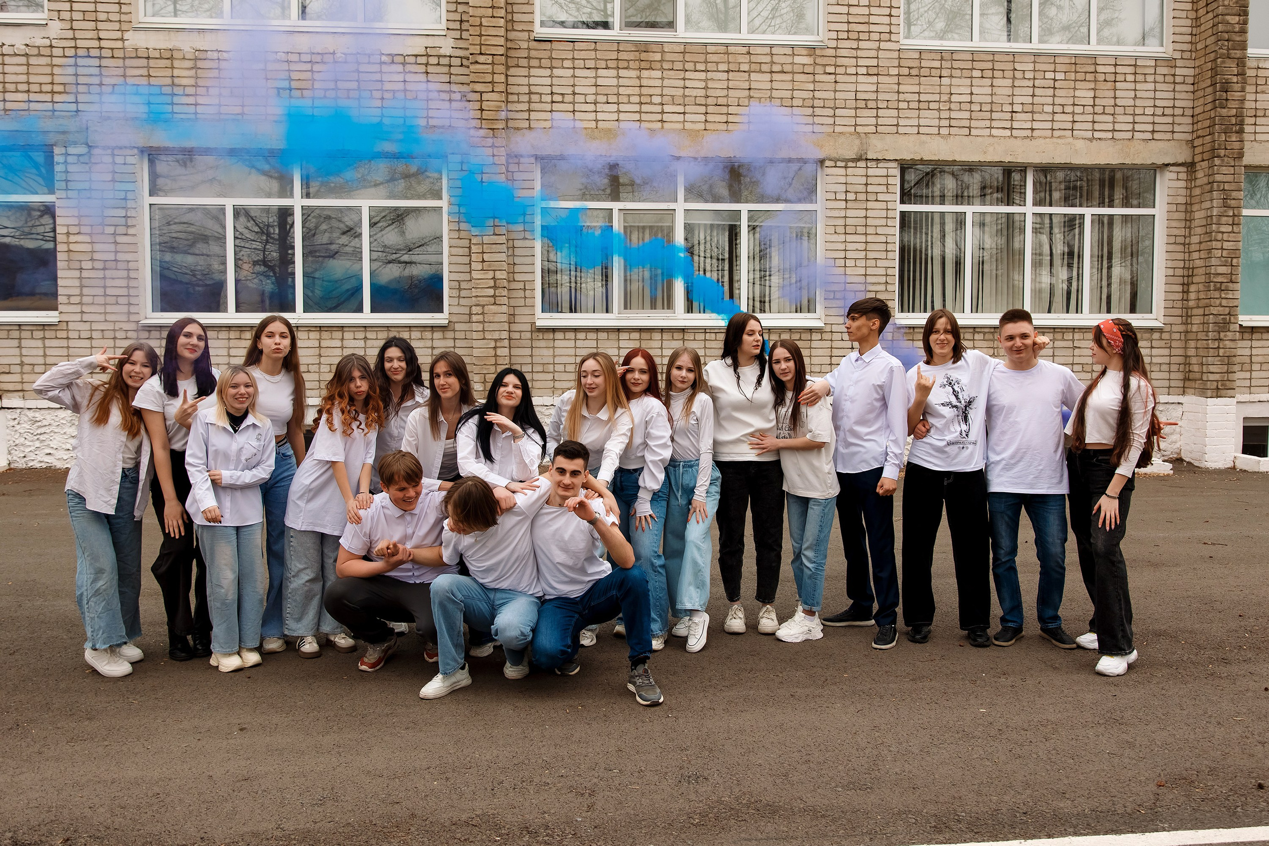 11 класс с. Барабаш. Фотограф Любовь Корниенко, Примоский край