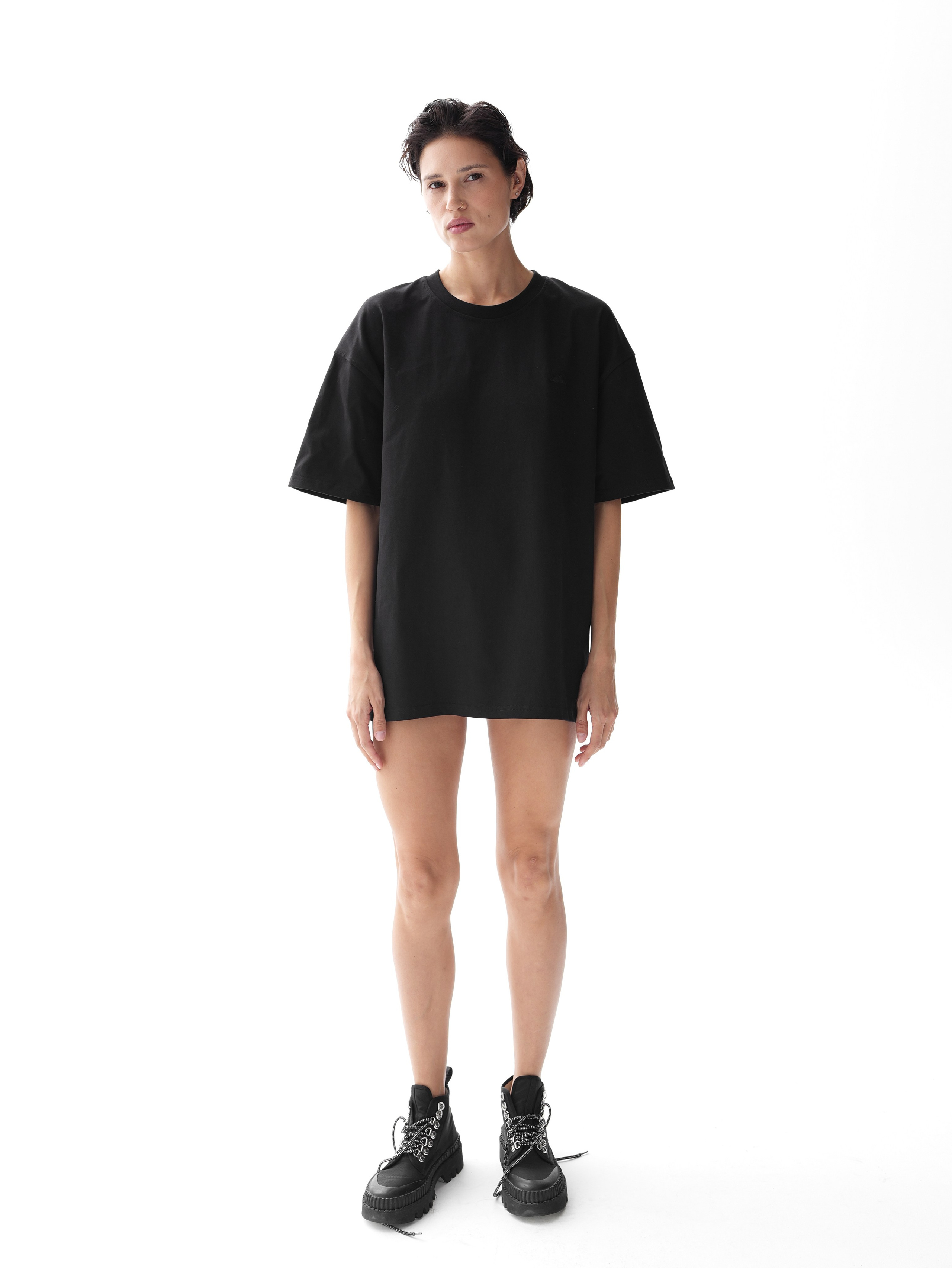 ЧЕРНЫЙ ДЕЛЬФИН каталог. Wish Films — Фото и видео для брендов и личных проектов | Фотограф и видеограф