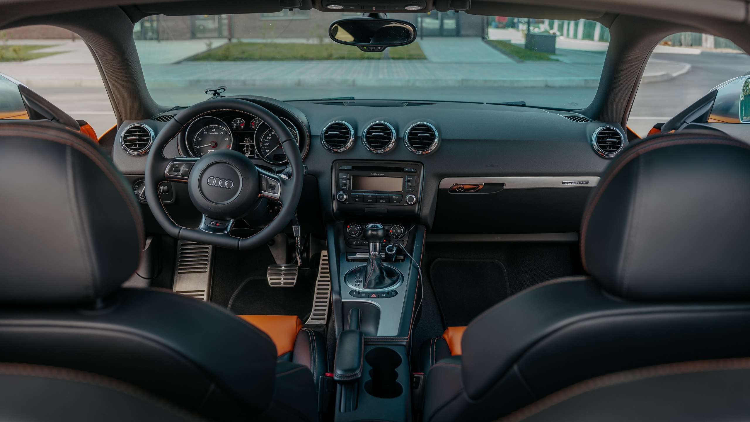 Audi TTs. Фотограф, видеограф и пилот дрона на Байкале