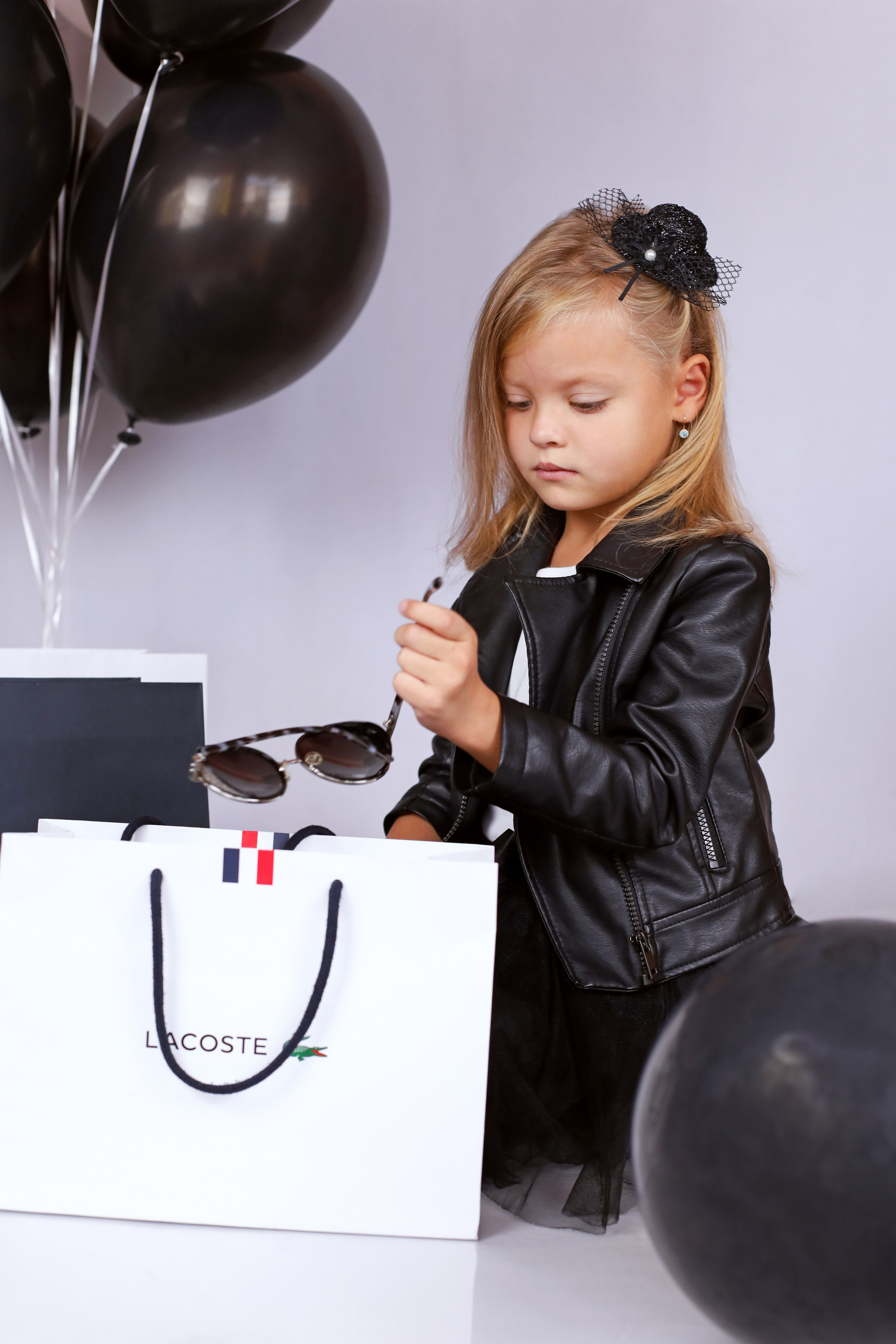 Черно-белое. Выпускные альбомы в Таганроге и Ростовской Области