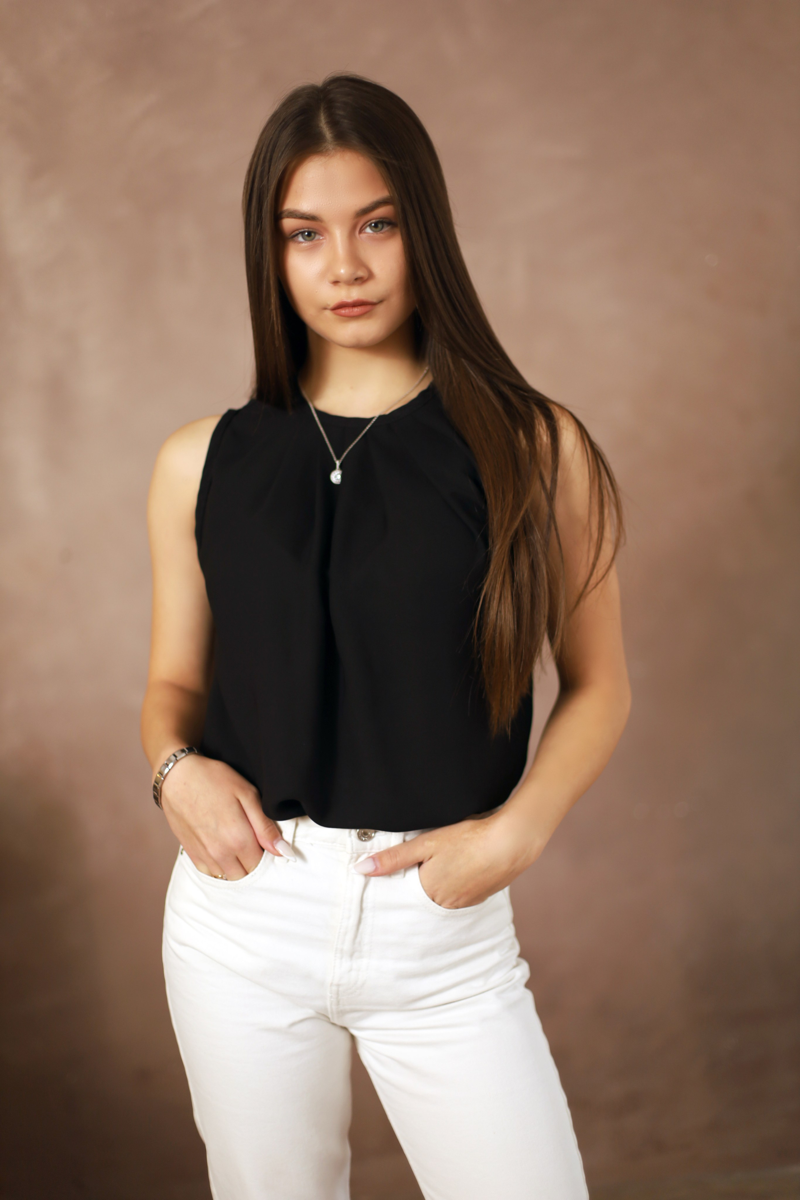 ФОТОСЕССИЯ ДЛЯ ВЫПУСКНИКОВ 35 ШКОЛЫ Г. ТАГАНРОГА. Выпускные альбомы в Таганроге и Ростовской Области