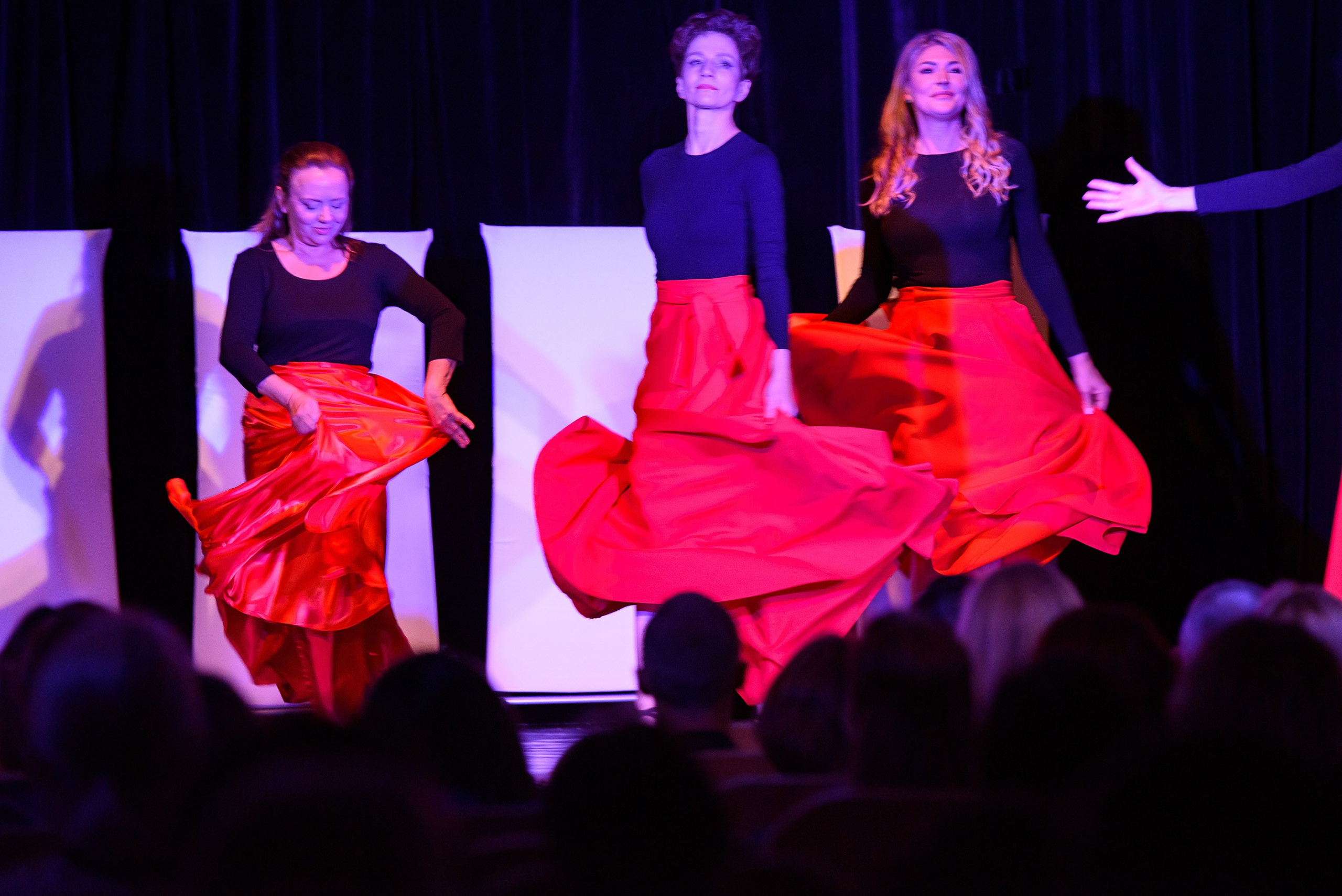 Жива Я?. ЖиваЯ — театр Ксении Сосновских