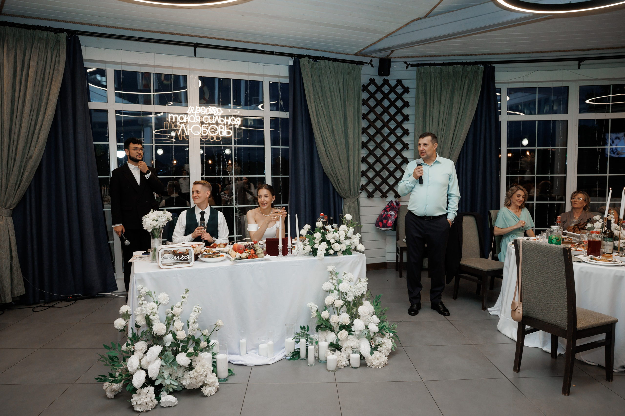 Регистрация в отеле Fish Point, ЗАГС Бутово, прогулка в Остафьево. Свадебный и репортажный фотограф (Москва, Королев и другие)