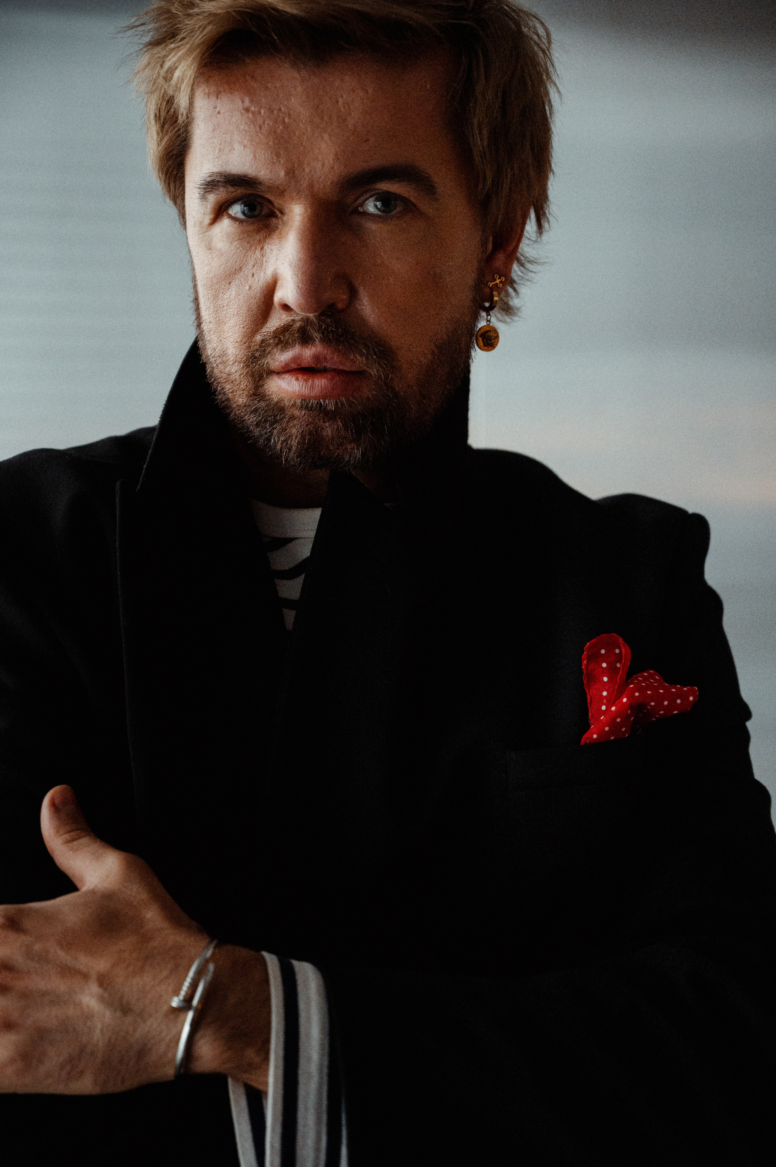 Максим. Профессиональный фотограф беременности в СПБ. Стильные фотосессии беременности в стиле минимализм и классическая фотография