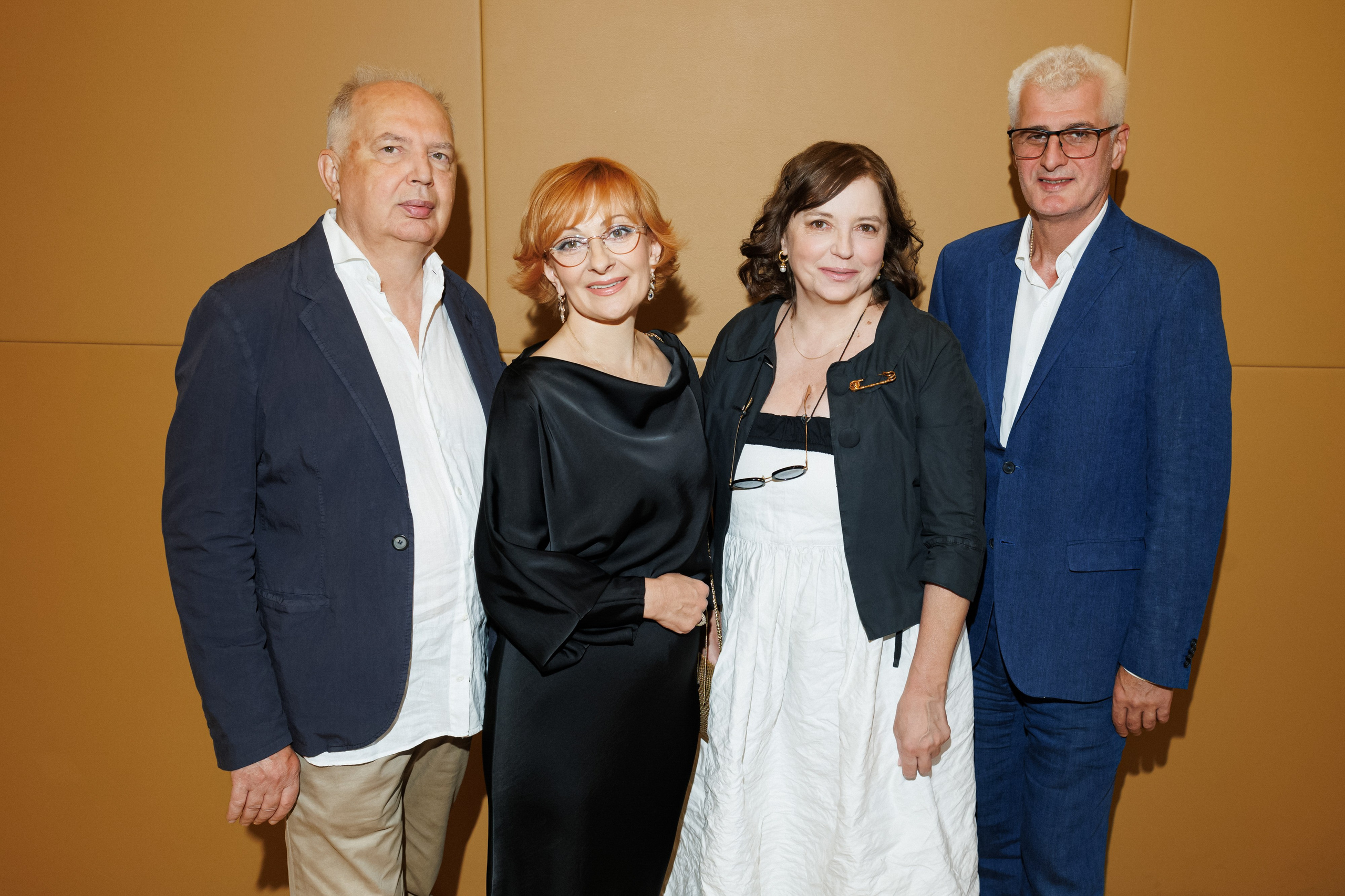 Петя & Каролина. RETOUCH-HOUSE