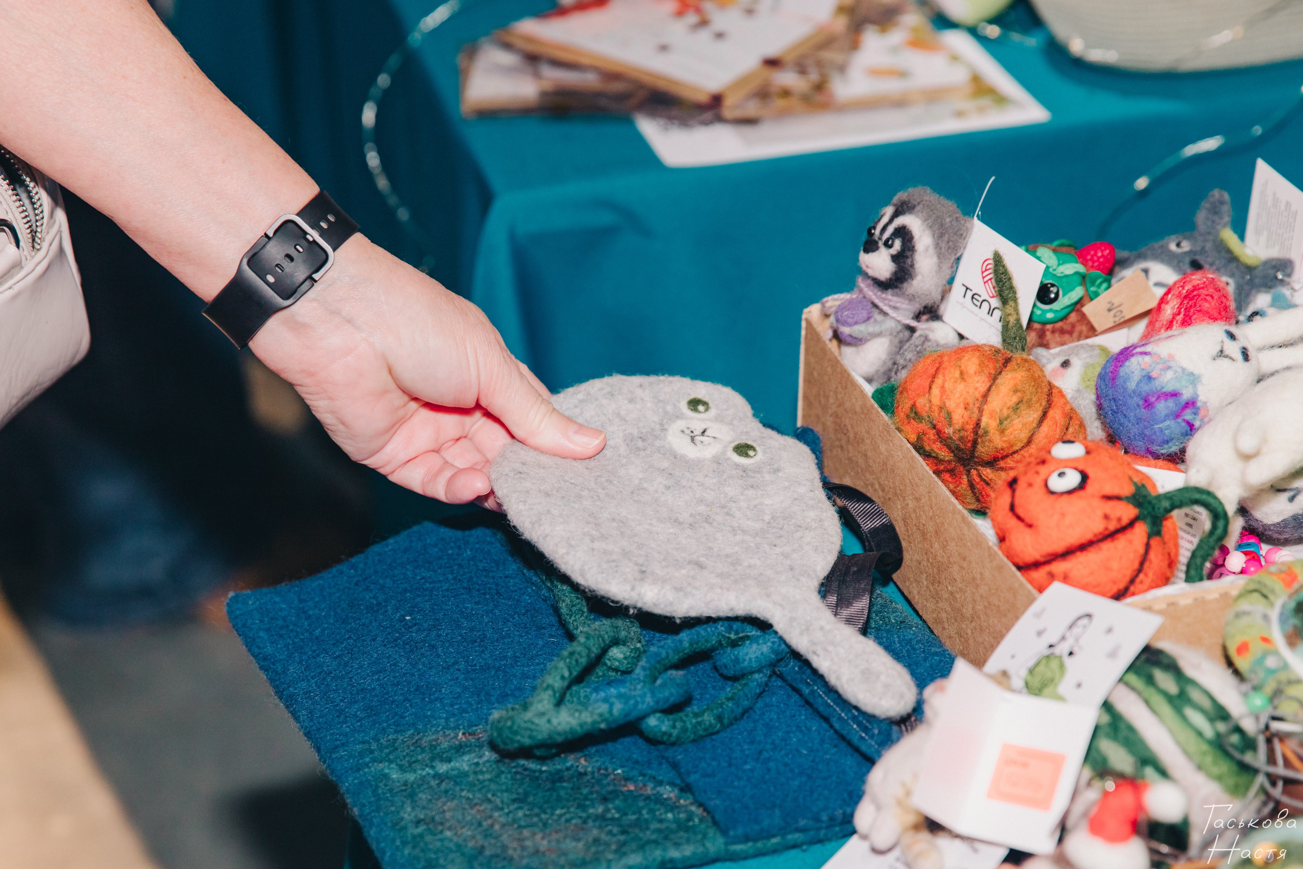 Новогодний маркет на Ангаре. Фотограф в Иркутске Настя Гаськова