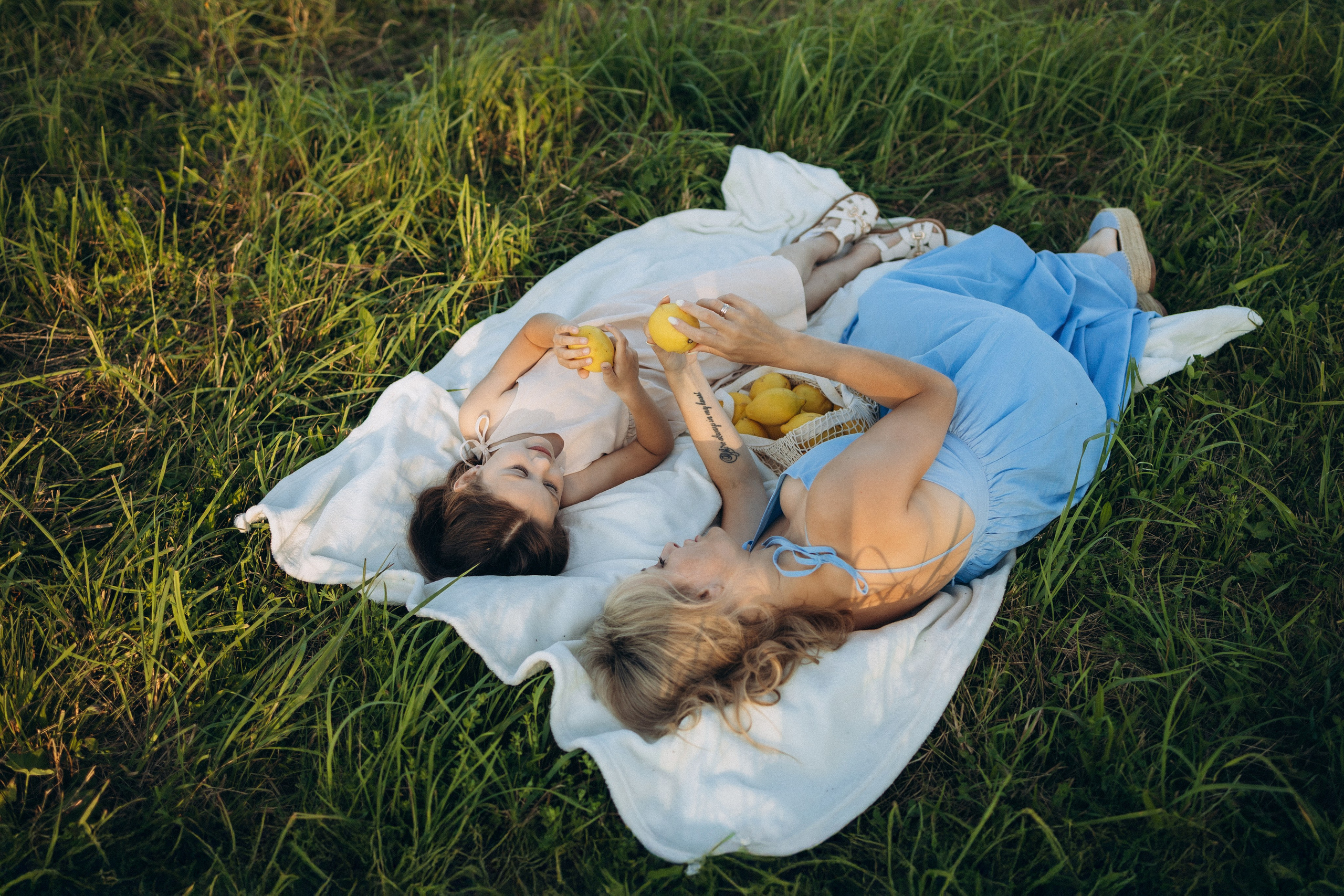 София и Диана 🍋. Фотограф Елена Рябцева