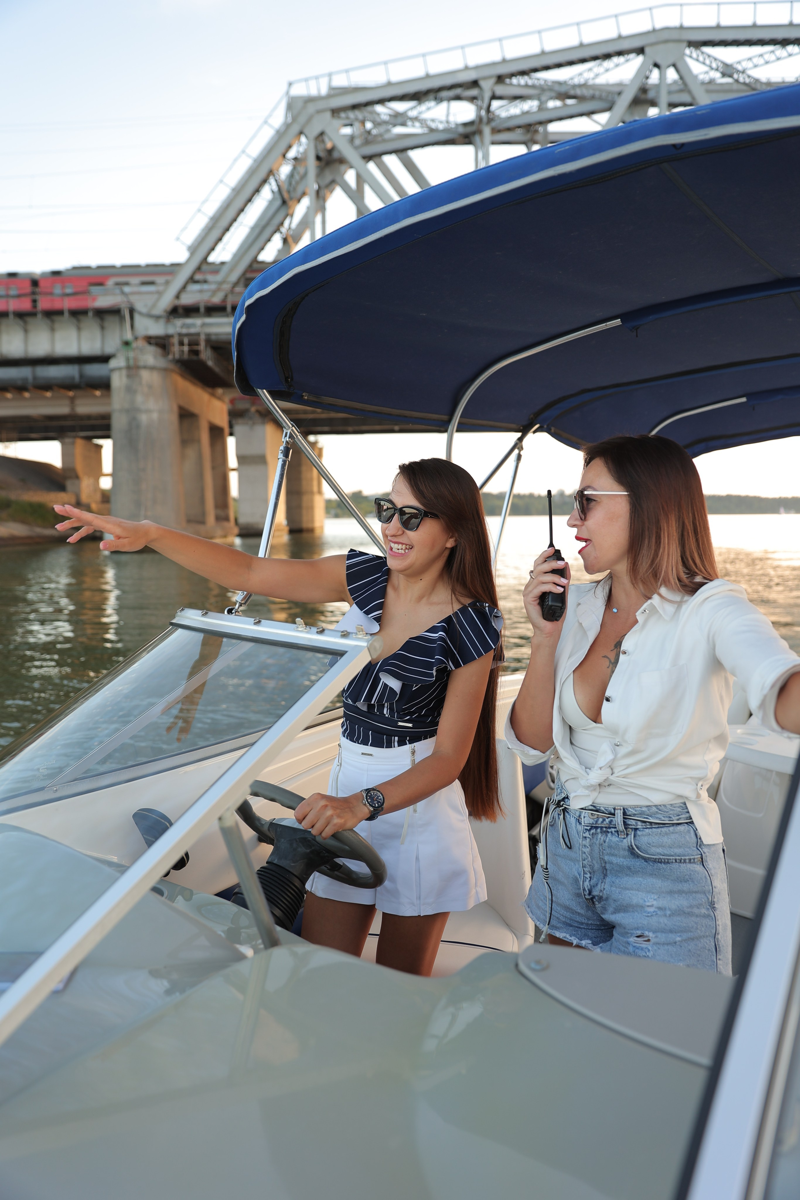 Прогулка на катере август 2024. Фотограф Алина Ионычева в Новосибирске