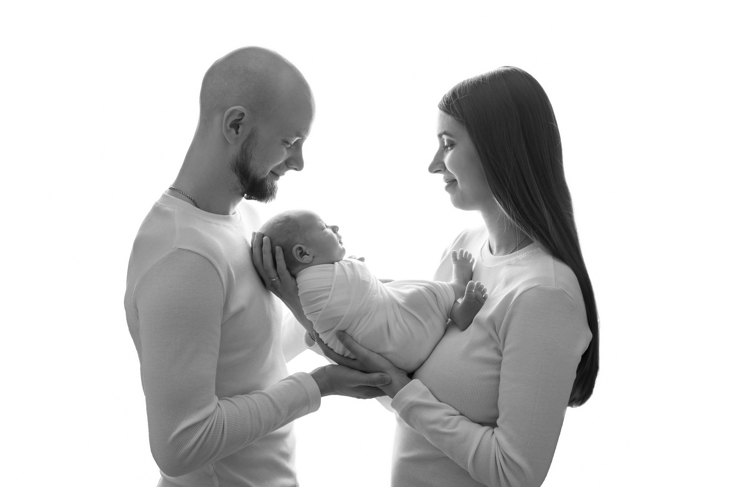 Семейные кадры с малышом. Фотограф новорожденных и детский фотограф в Радужном Васильева Елена