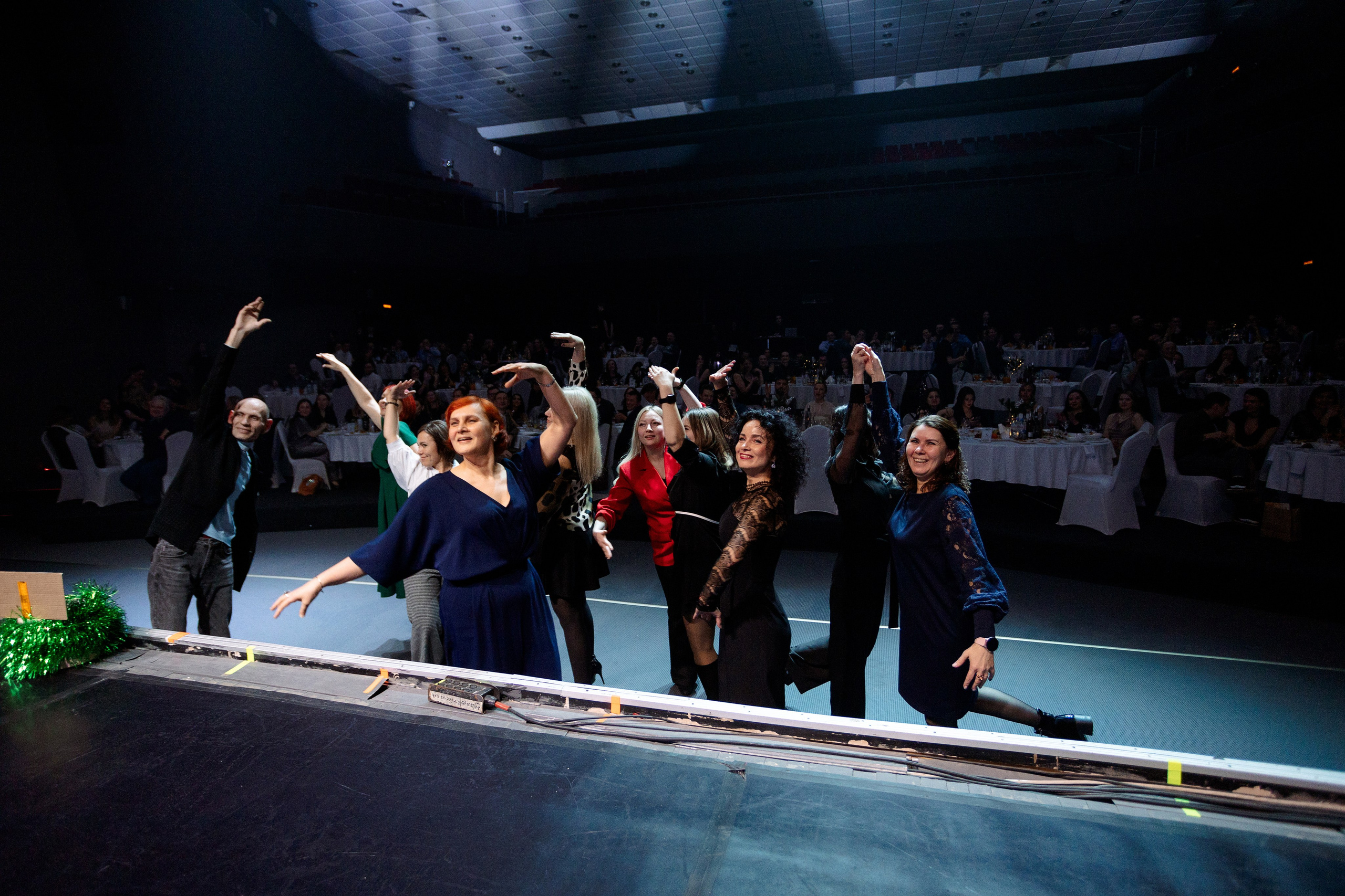 РЕПОРТАЖ: НОВЫЙ ГОД В ДК МЕТАЛЛУРГ. Профессиональный фотограф в Ижевске Леша Петров