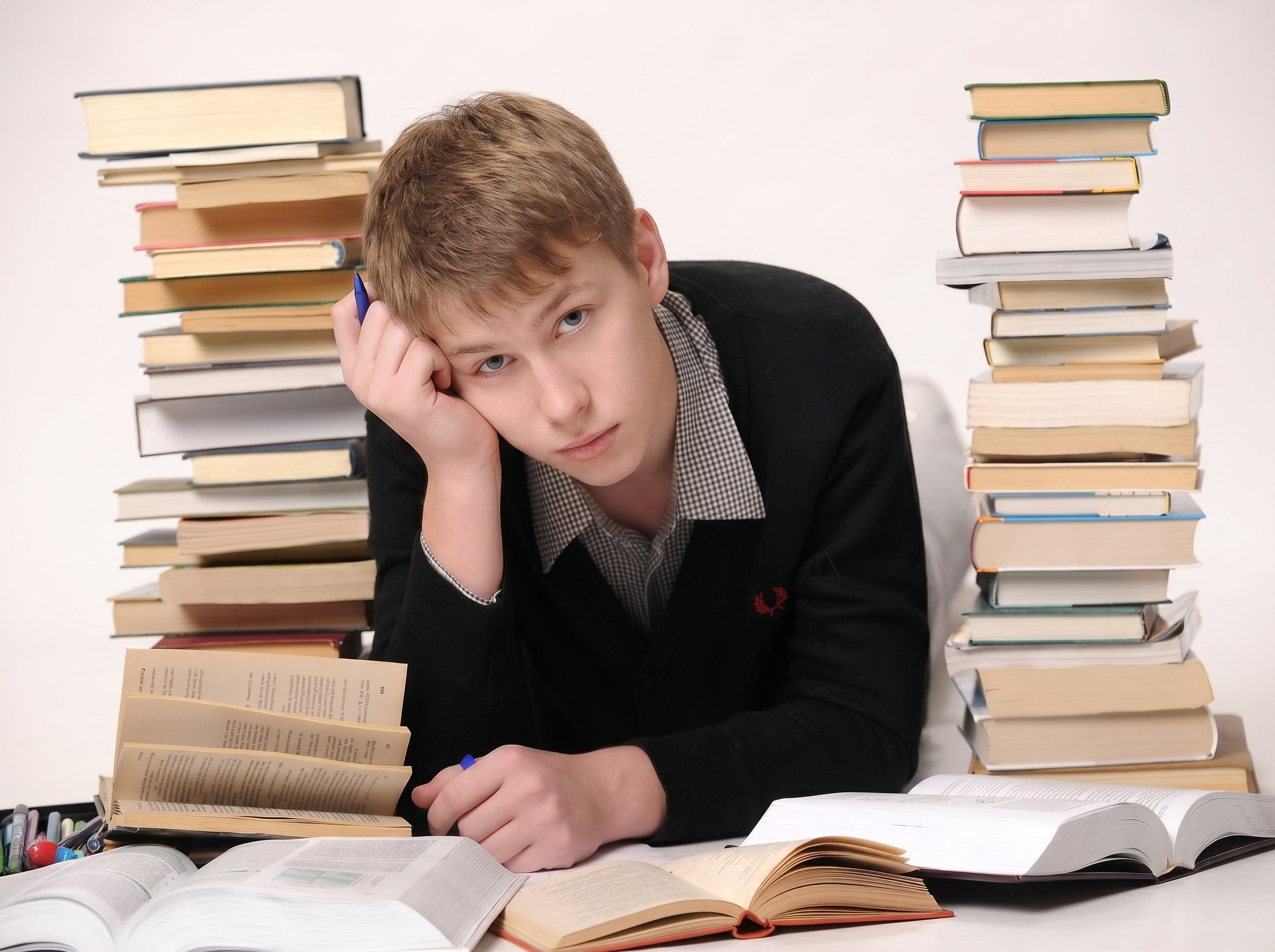 Альбомы для 9 и 11 класса. Создание стильных выпускных альбомов
