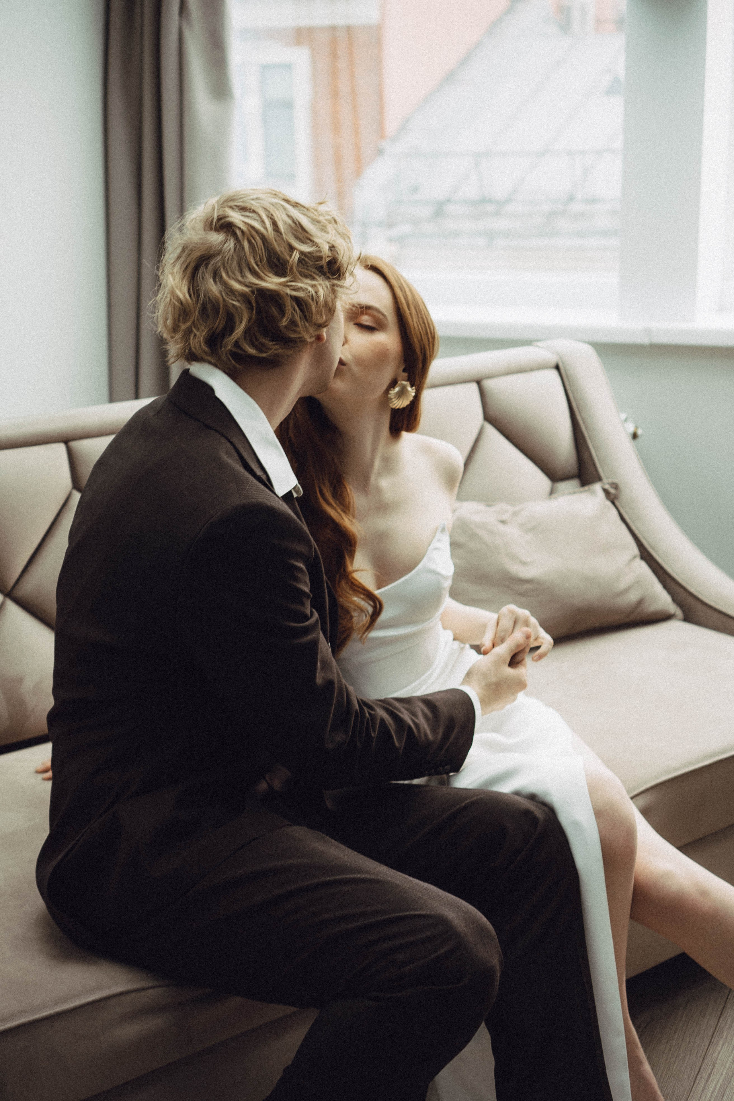 СВАДЕБНАЯ СЬЕМКА В ОТЕЛЕ. СБОРЫ ЖЕНИХА И НЕВЕСТЫ И ТАКЖЕ ТОР И ПОДГОТОВКА К ПРОГУЛКЕ. Профессиональный фотограф, Санкт-Петербург — Виктория Богомолова