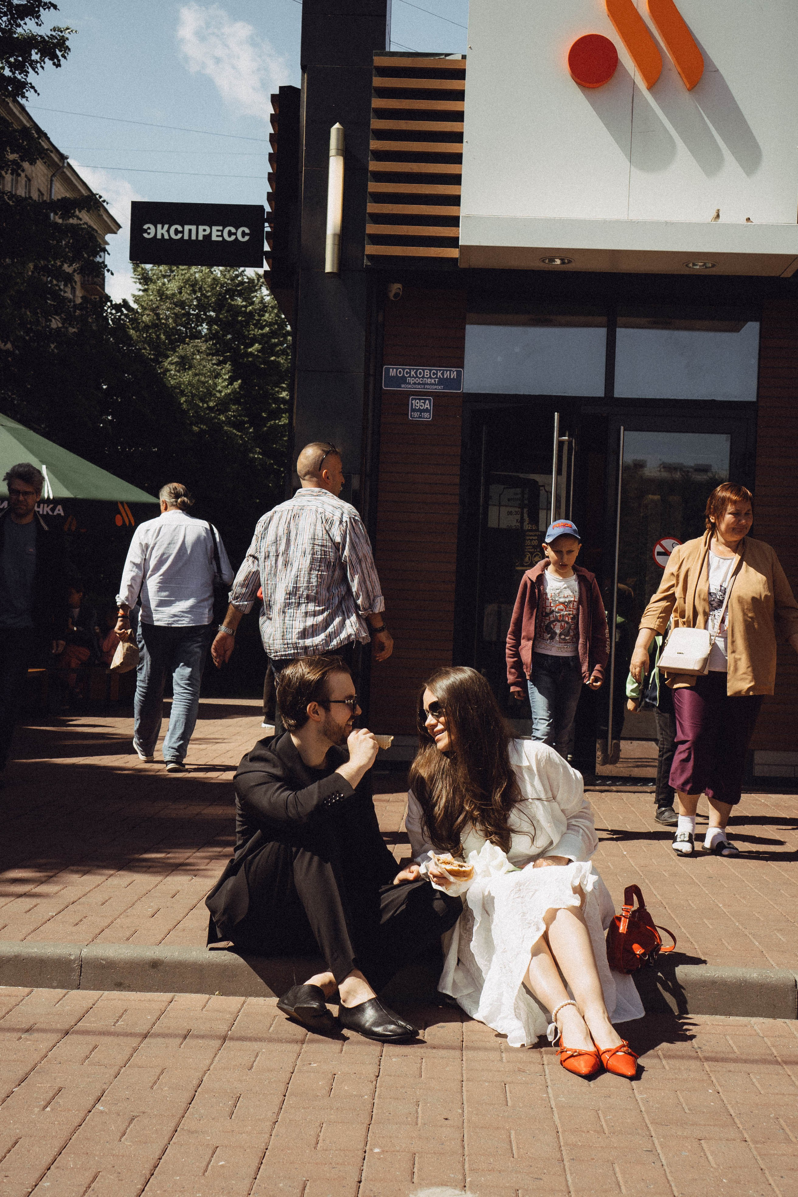 СВАДЕБНАЯ СЬЕМКА В ПАРКЕ ПОБЕДЫ И ПРОГУЛКА ПО МОСКОВСКОМУ ПРОСПЕКТУ. Профессиональный фотограф, Санкт-Петербург — Виктория Богомолова