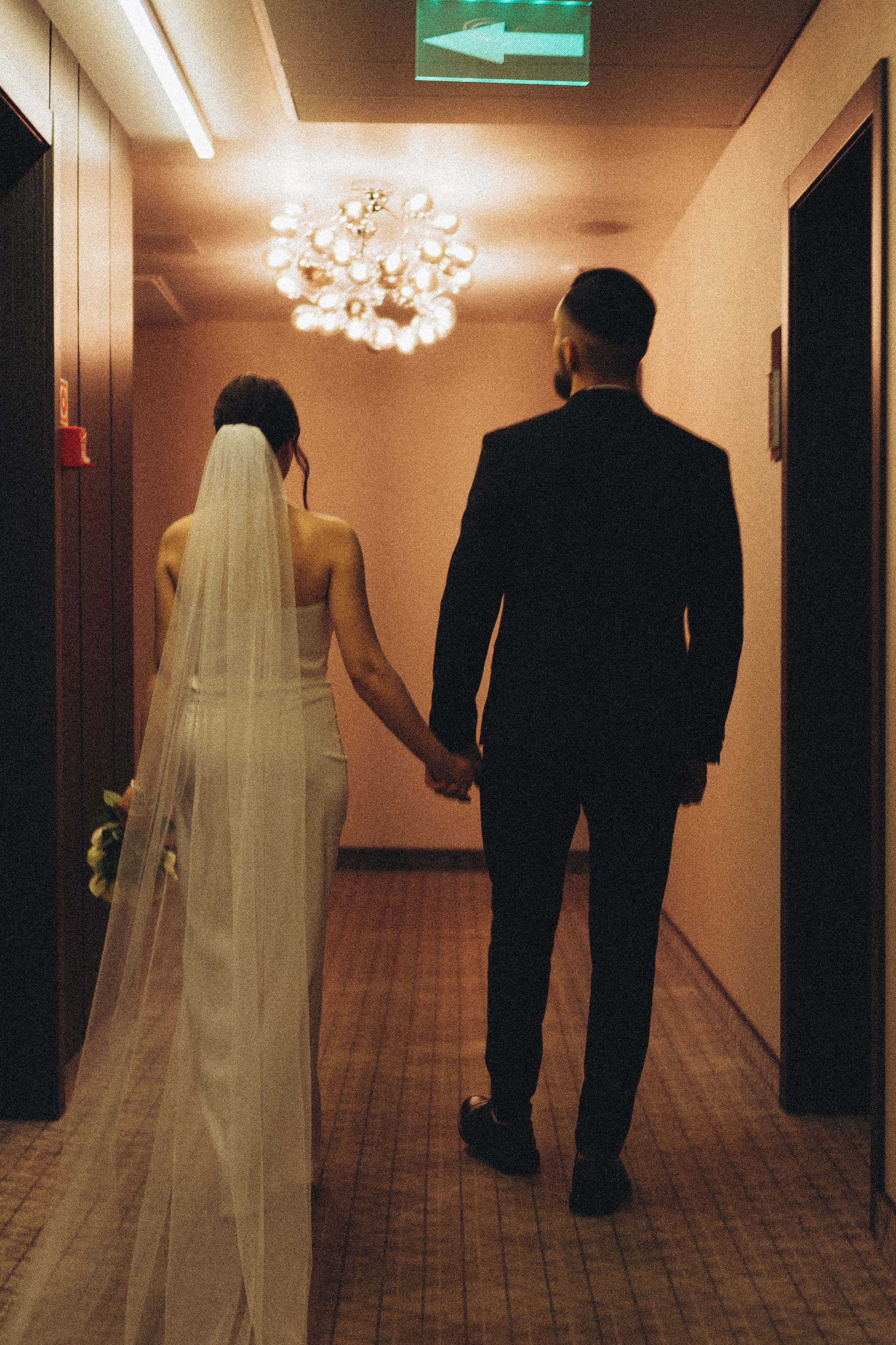 СВАДЕБНАЯ СЬЕМКА СБОРОВ ЖЕНИХА И НЕВЕСТЫ В ОТЕЛЕ И ТАКЖЕ ФОТОСЕССИИЯ В ОТЕЛЕЕ МЕГАПОЛИС БРЯНСК. Профессиональный фотограф, Санкт-Петербург — Виктория Богомолова