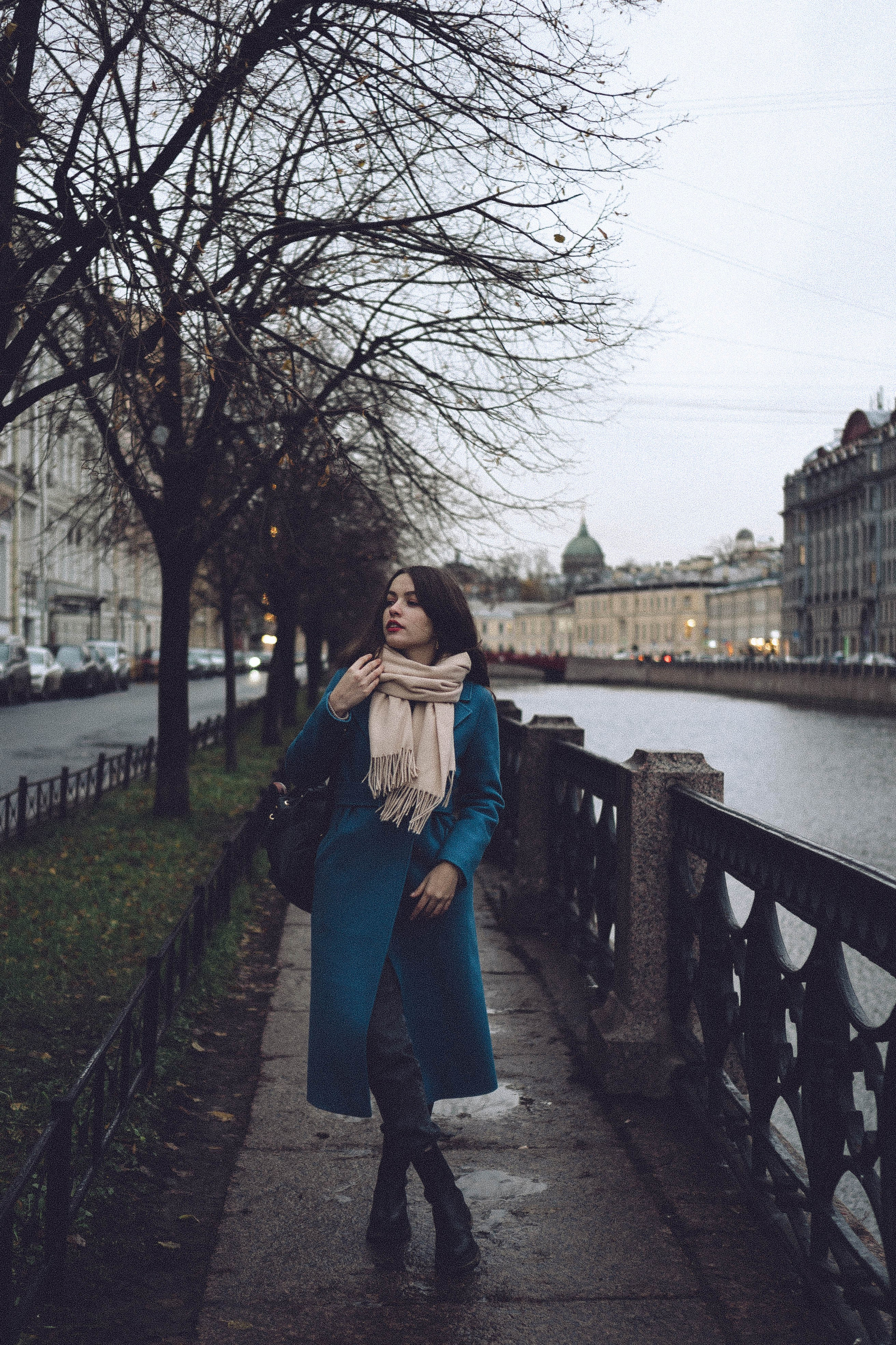 Прогулочная фотосессия по центру. Профессиональный фотограф, Санкт-Петербург — Виктория Богомолова