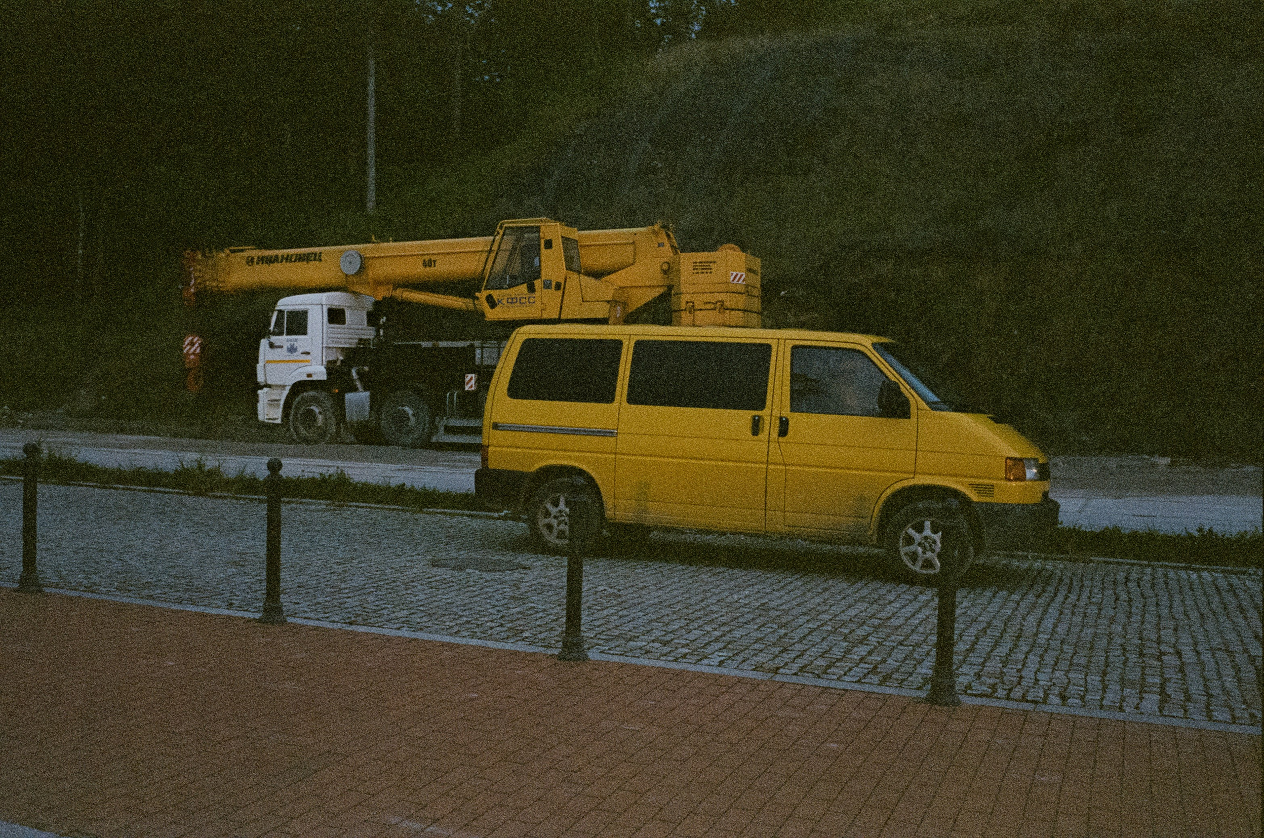 11 июля Светлогорск улочки / Minox 35 GT (2) / Kodak Portra 400 VC @ISO 100