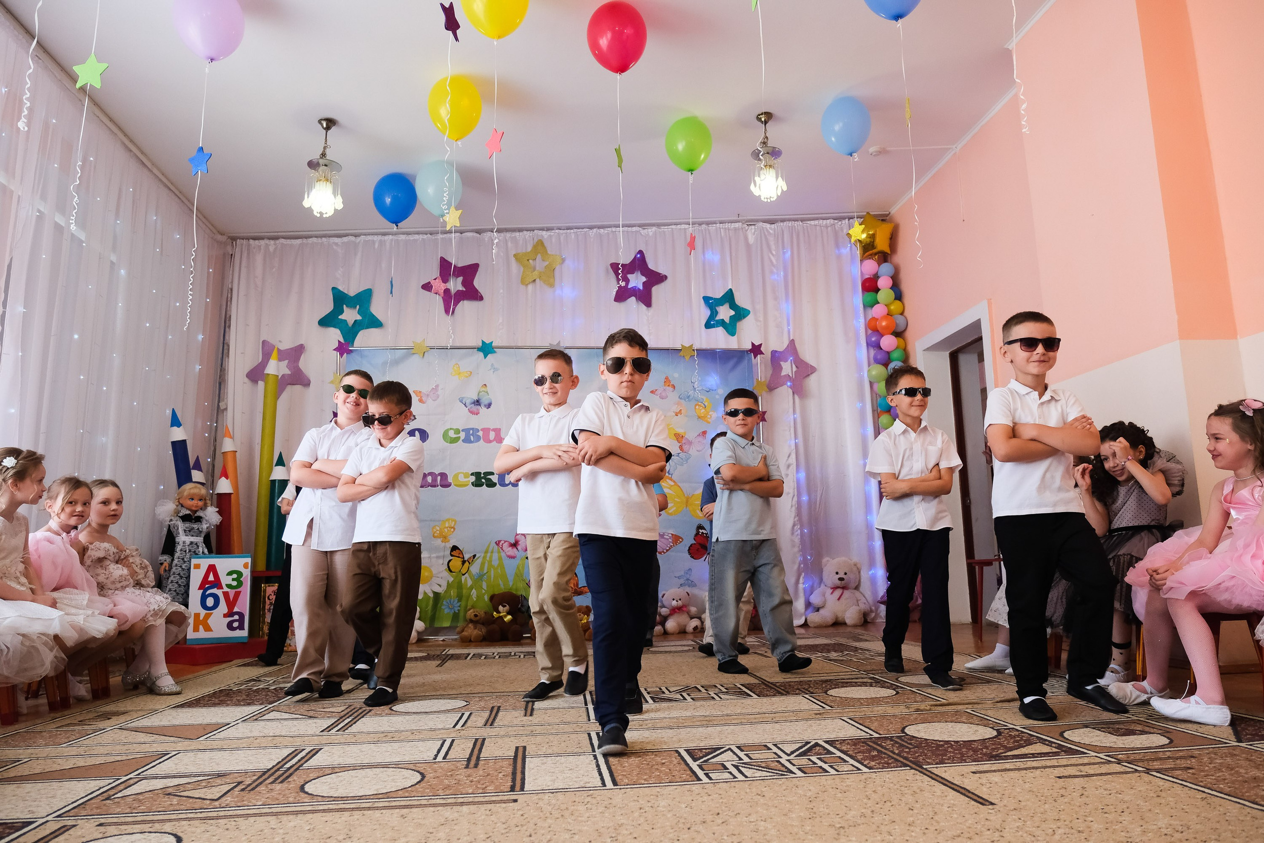 До свидания, детский сад!. Фотограф Анатолий Деникин