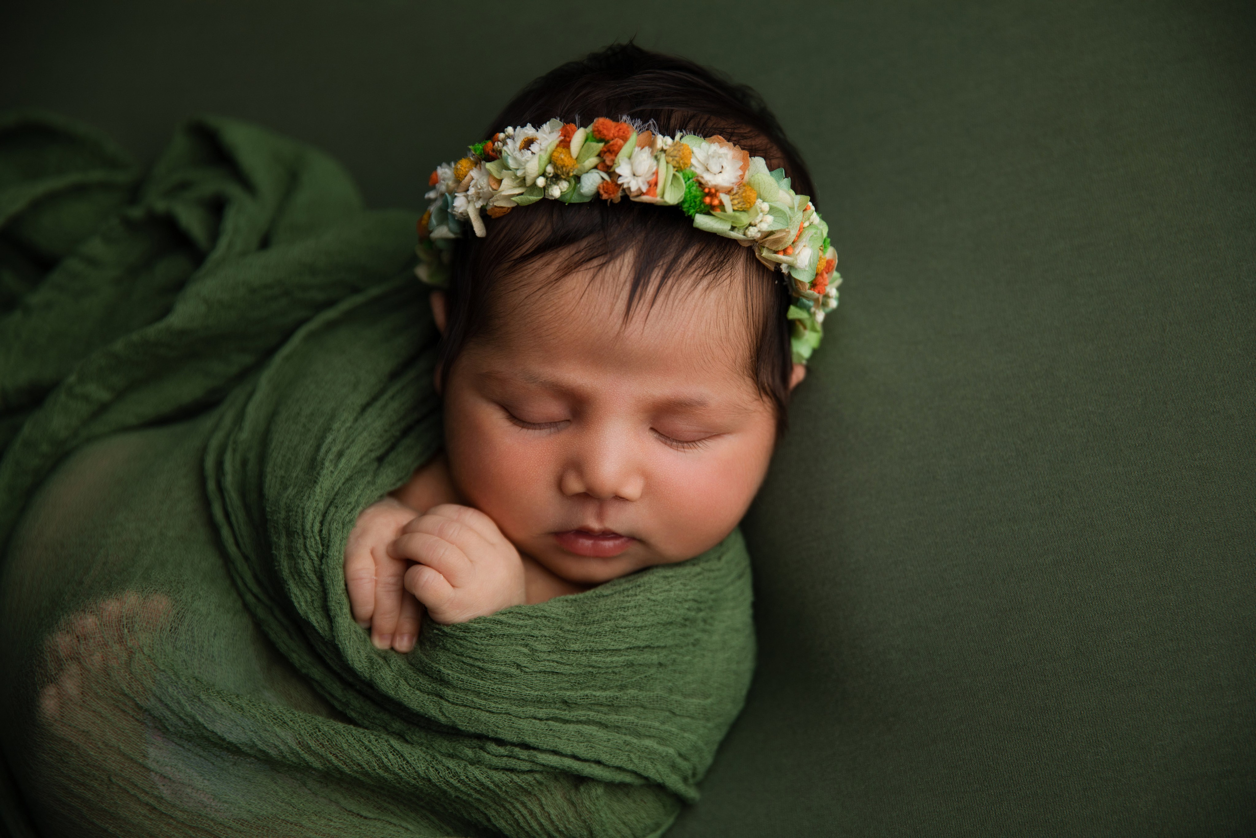 Микаэла. Профессиональный фотограф новорождённых в Москве Елена Сатюкова