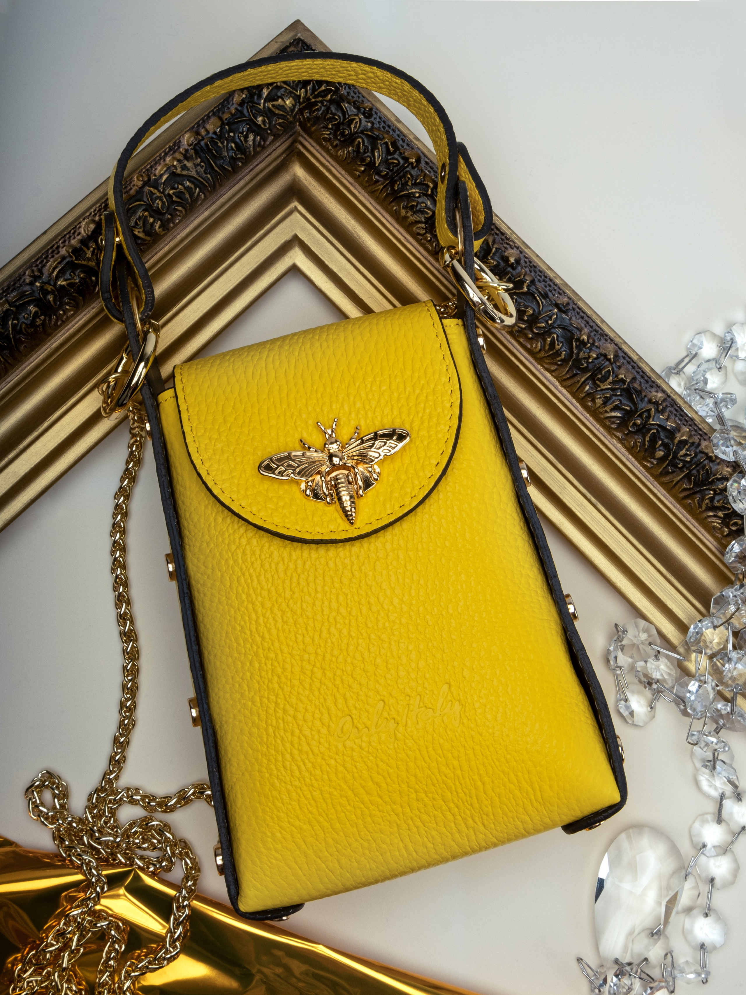 Предметная съёмка сумок для маркетплейсов. Предметный фотограф в Симферополе Антон Катунин