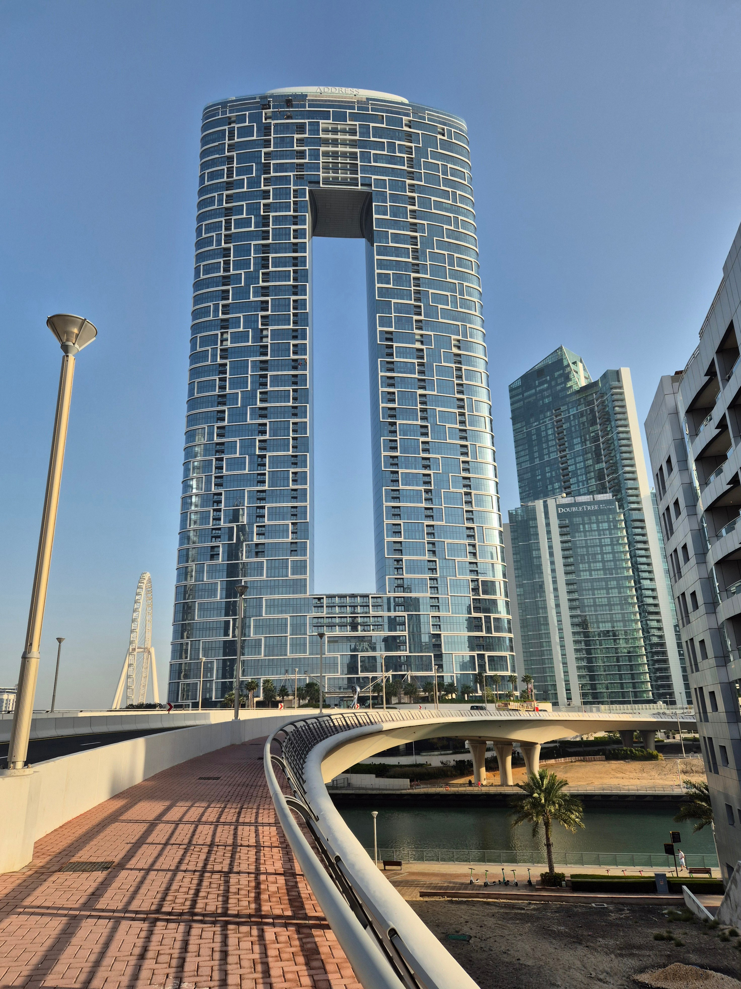 Раннее утро (6:45), солнце жарит во всю. Идем купаться