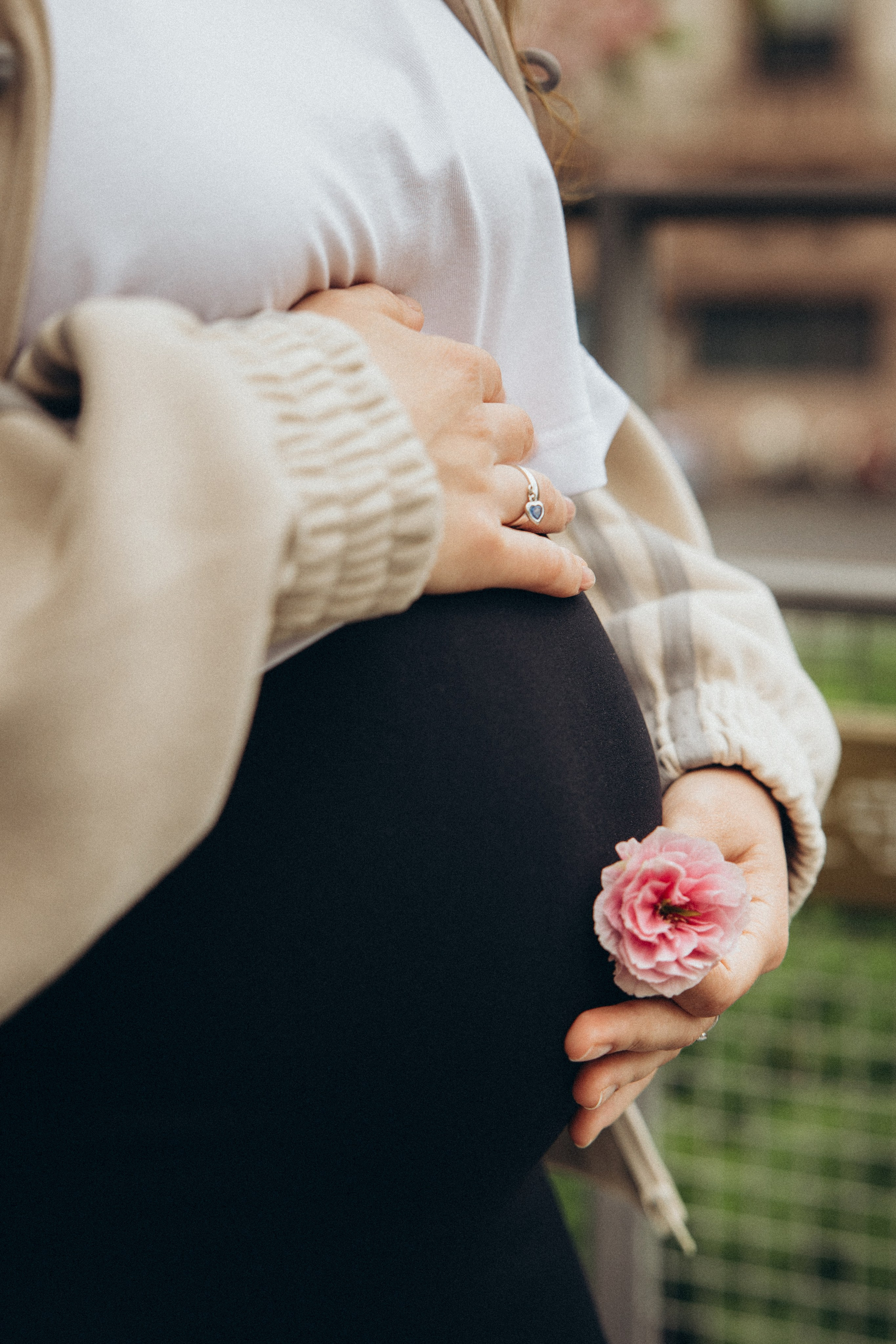 Pregnancy. Family photographer Akulova Natalia in Shanghai, China