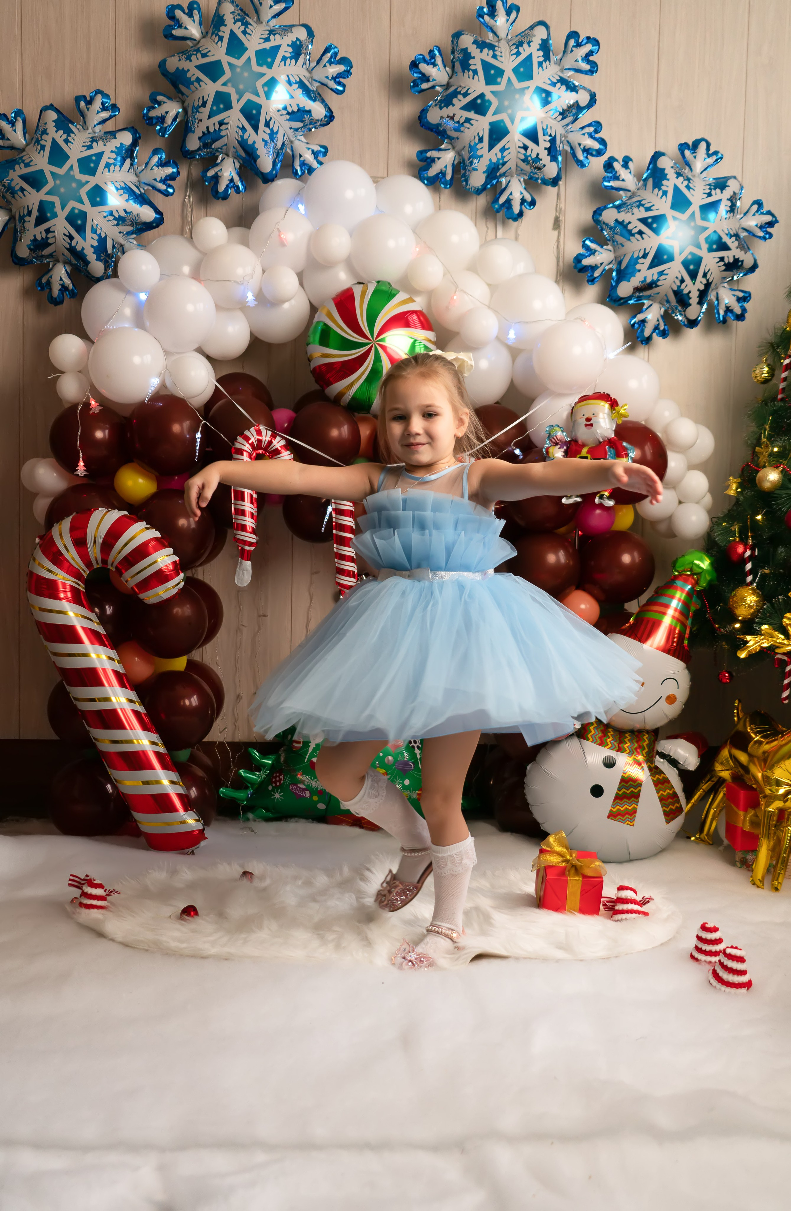 Бабушка и 2 сестренки- Новый год. Семейный и детский фотограф Тула Ясногорск Тульская область Надежда Кукушкина