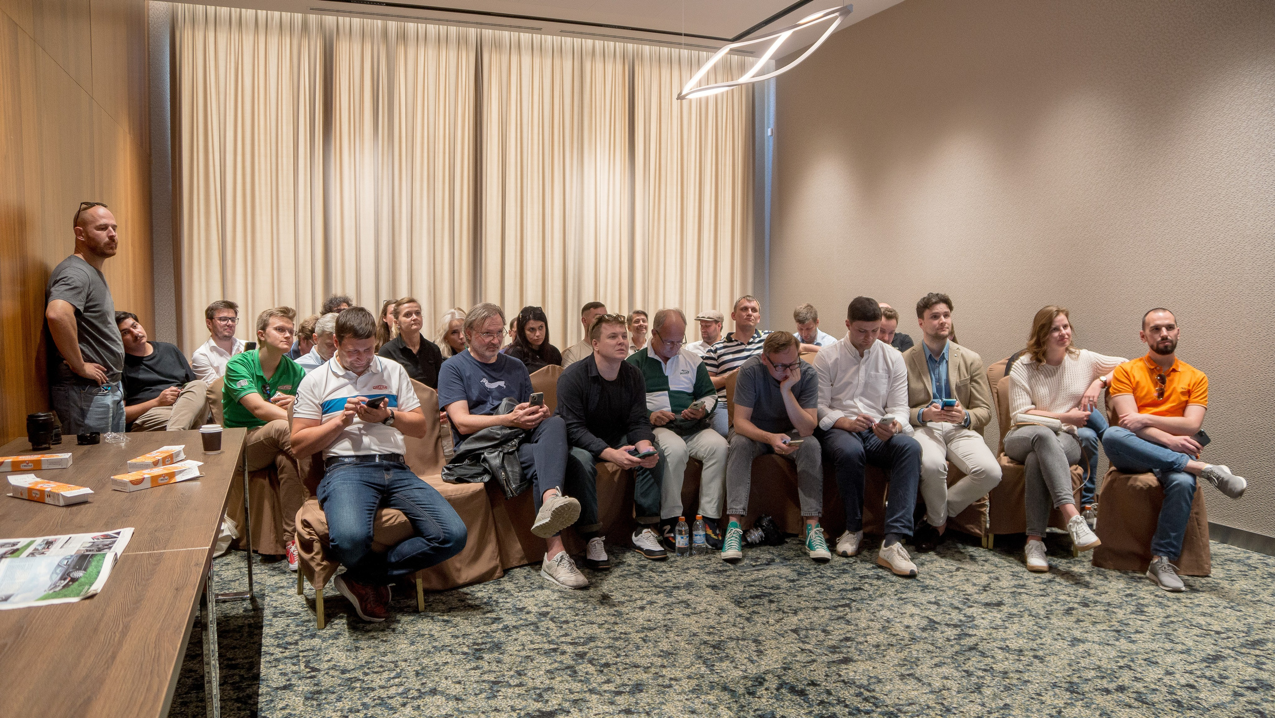 Фотосъемка автомобильного мероприятия посвященному Jaguar и автокультуре в России. Жуков Илья  свадебный фотограф в Москве