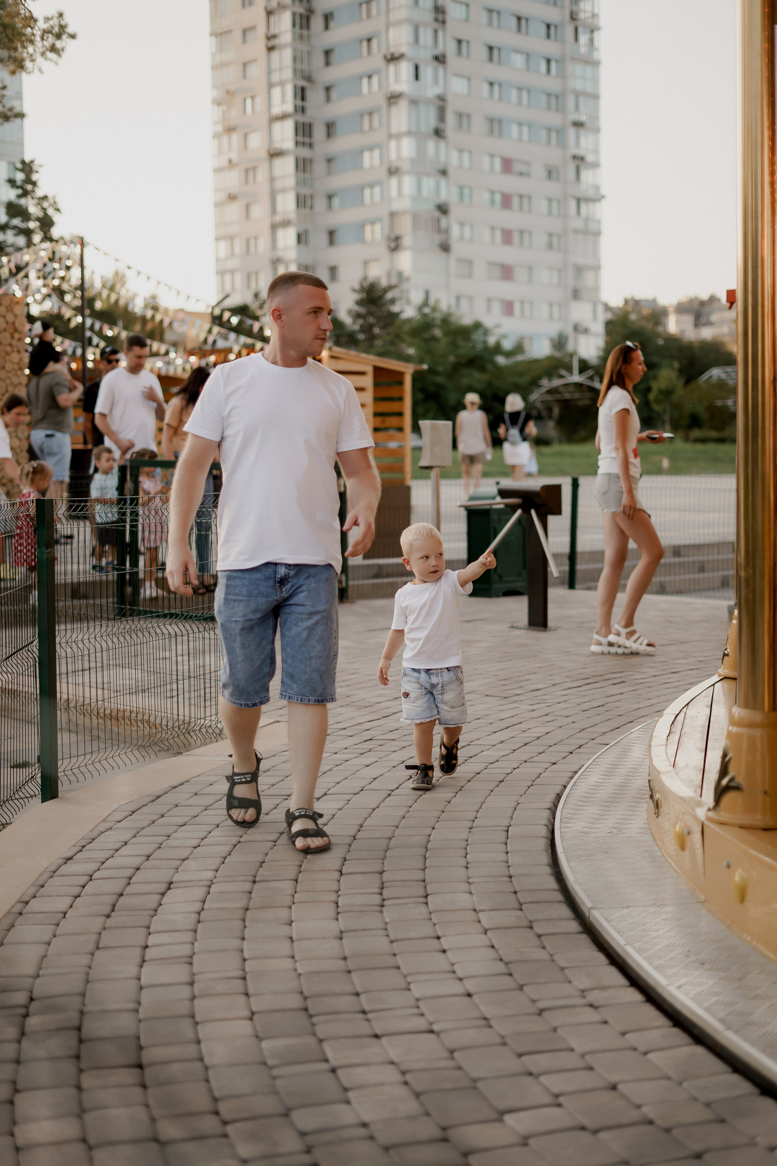 Вова Лена Миша. Фотограф Валерия Крахмалева