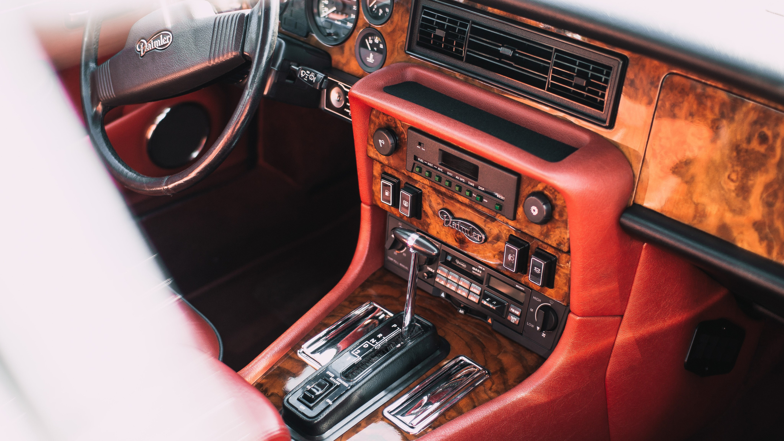 Фотосъемка автомобильного мероприятия посвященному Jaguar и автокультуре в России. Жуков Илья  свадебный фотограф в Москве