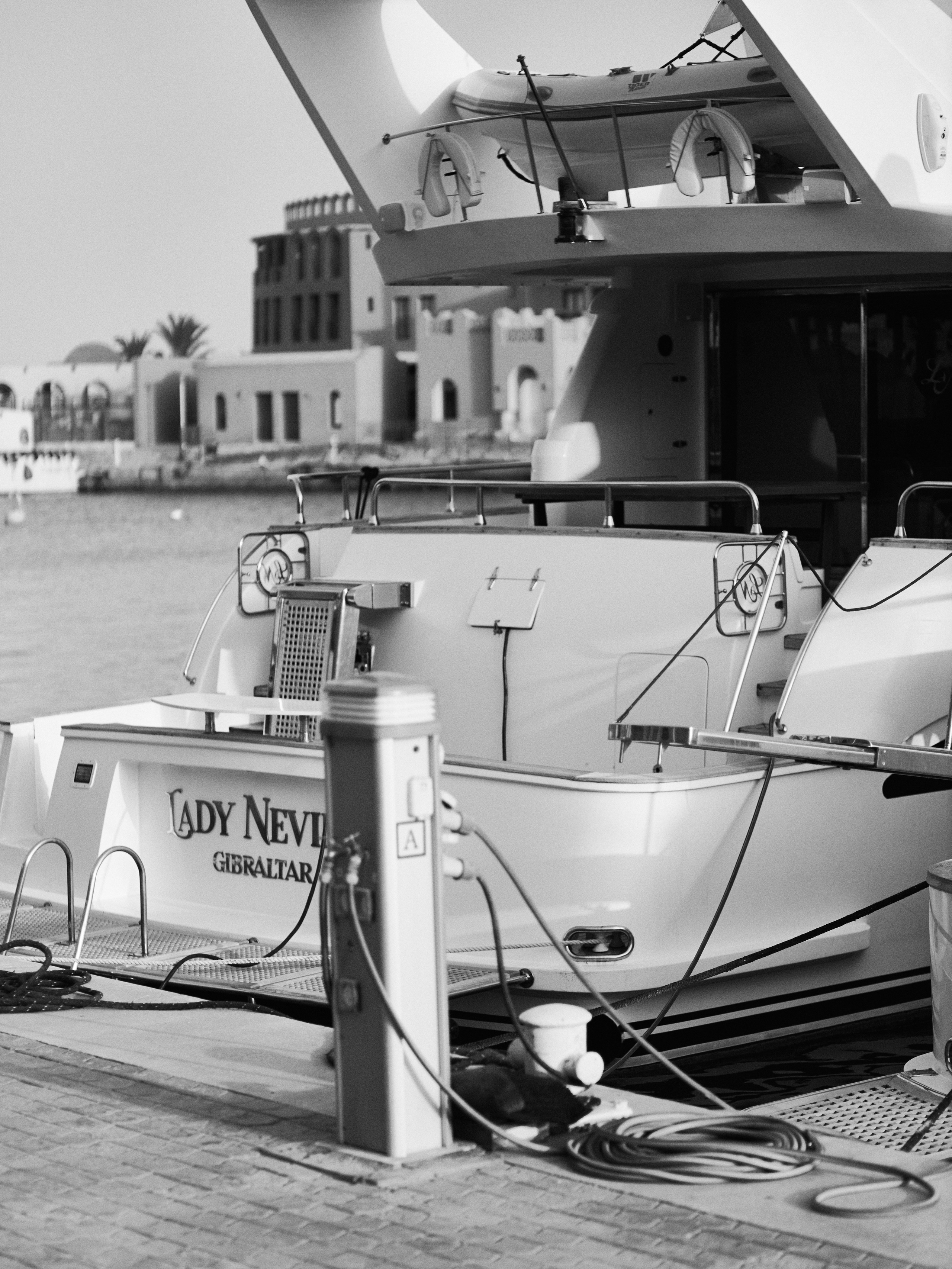 B&W. Jorgis — фотограф в Хургаде / обучение фотографии