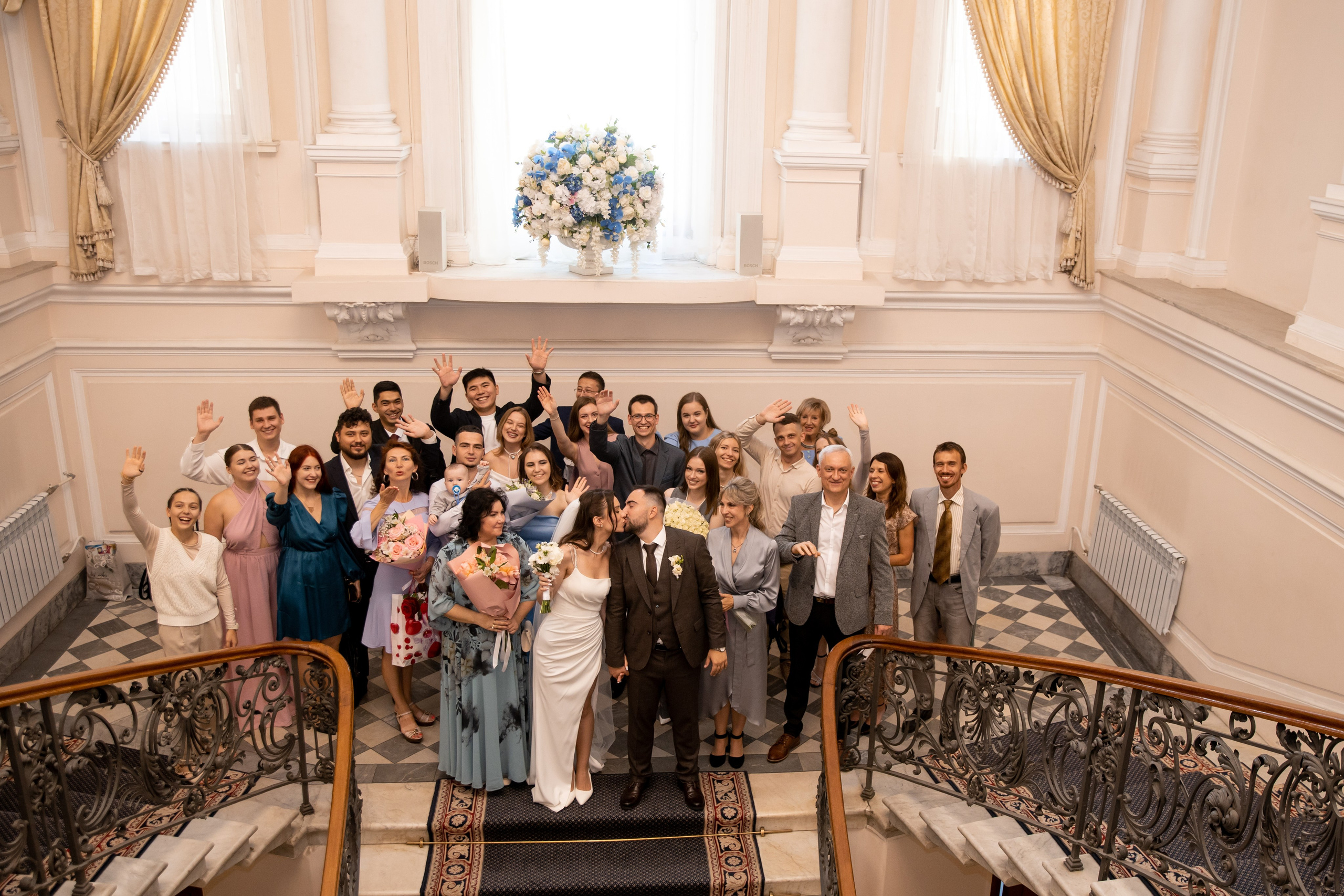 Анна и Александр / Прогулка + ЗАГС. Свадебный и семейный фотограф в Москве Диана Левченко