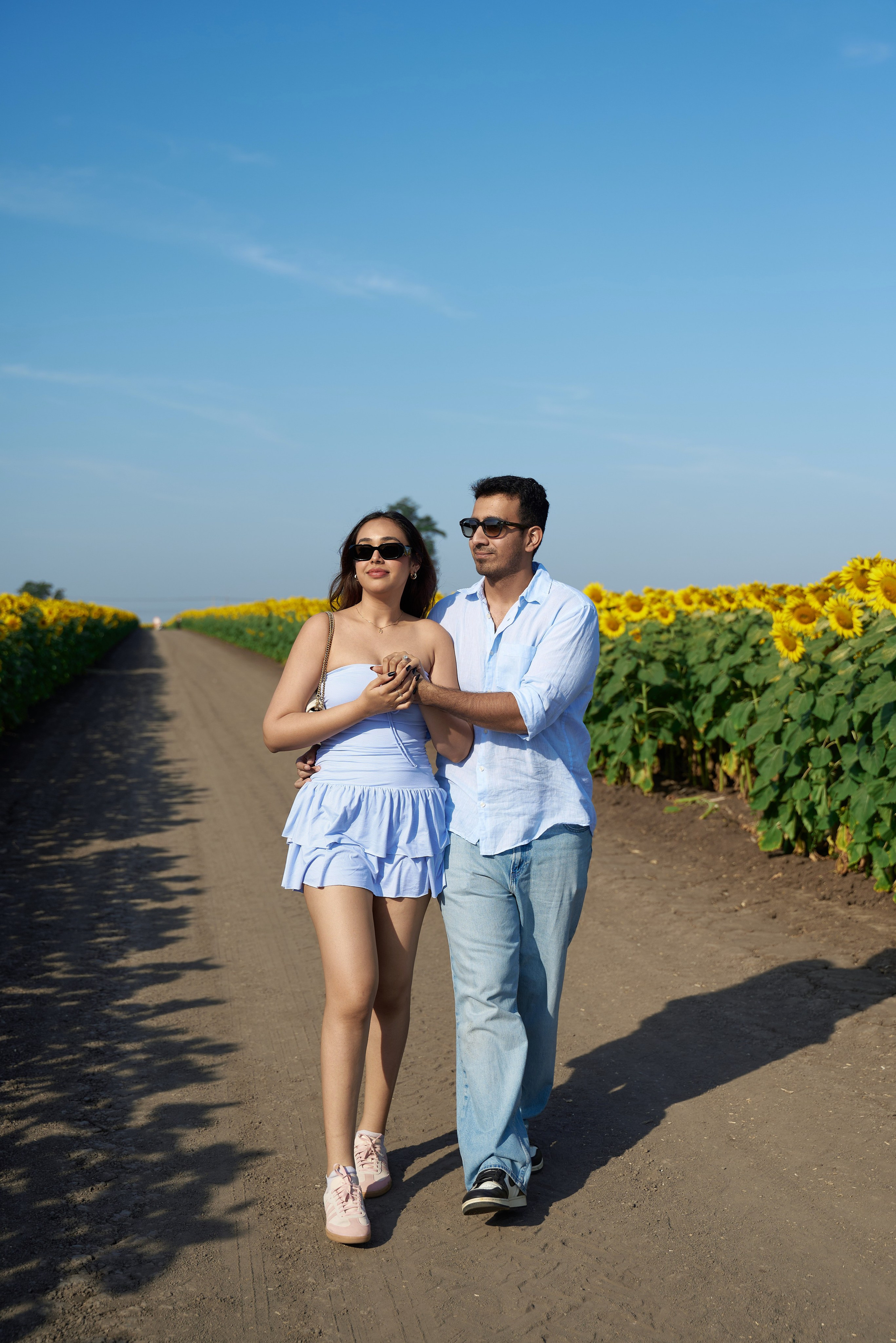 Love in the field. Photographer Bangkok — Pattaya | фотограф Бангкок — Паттайа