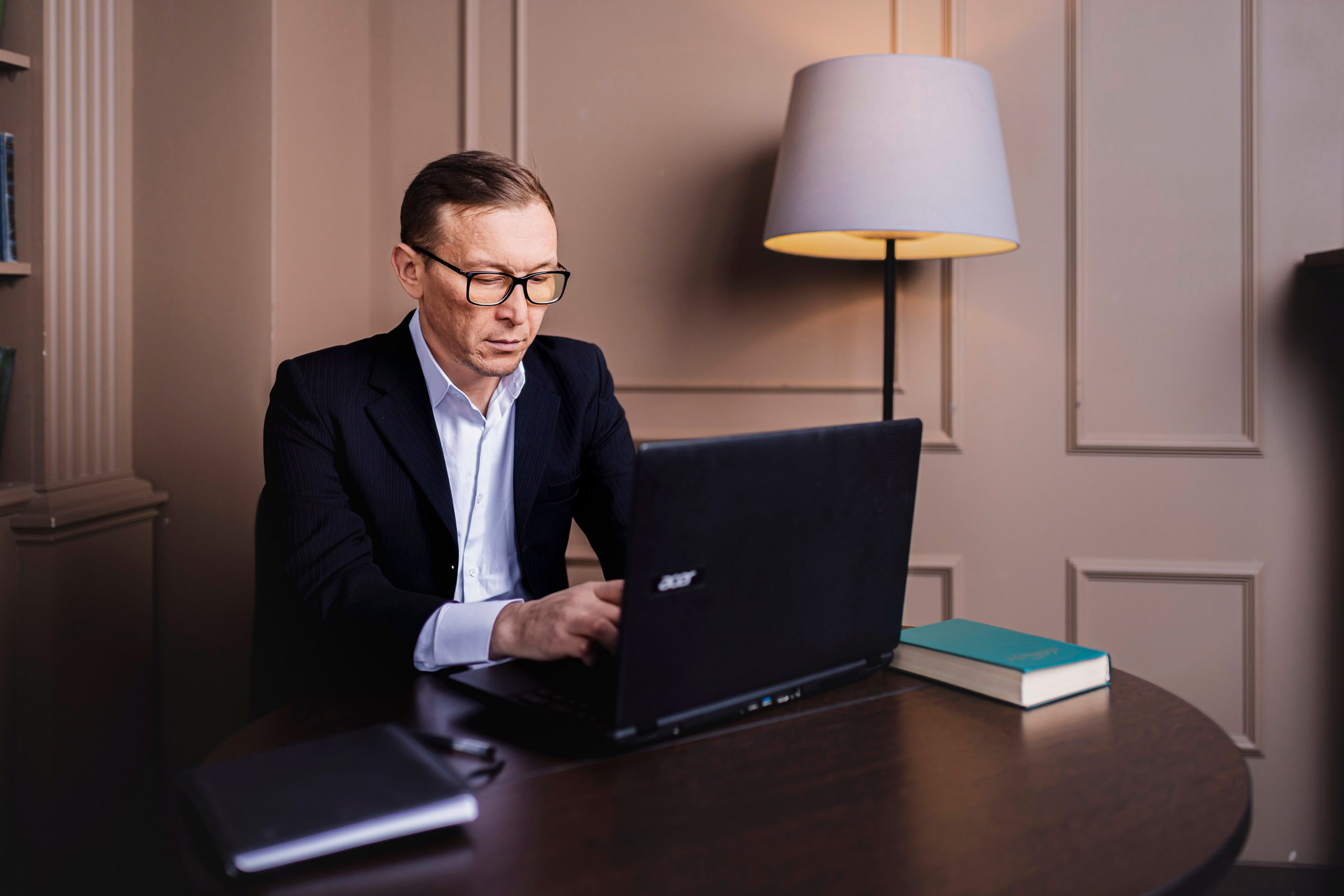 Фотосессия в студии для Радика. Фотограф Каримов Виктор