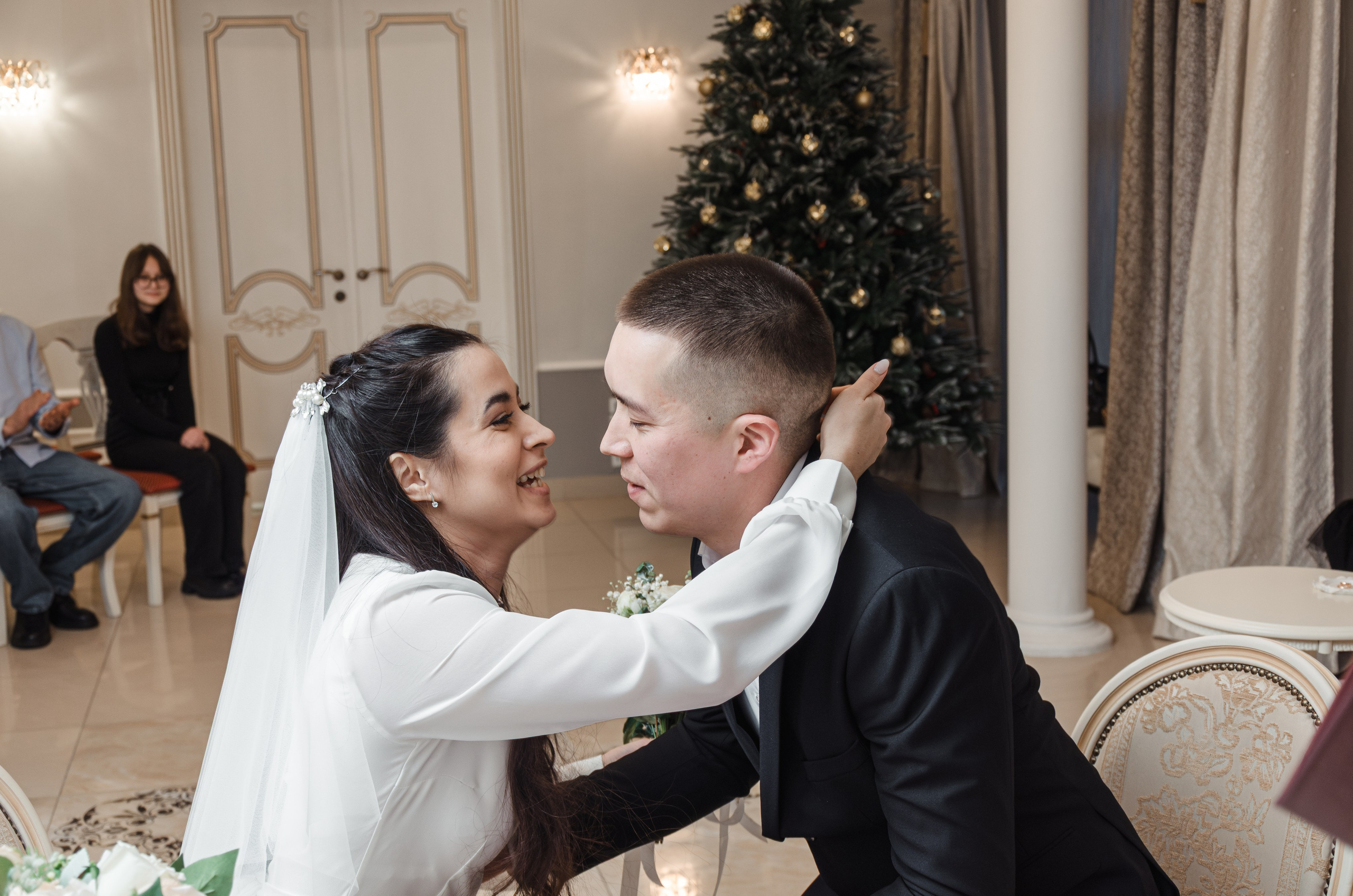 Загс Титова 26, г. Екатеринбург, фотограф Анастасия Прошутинская