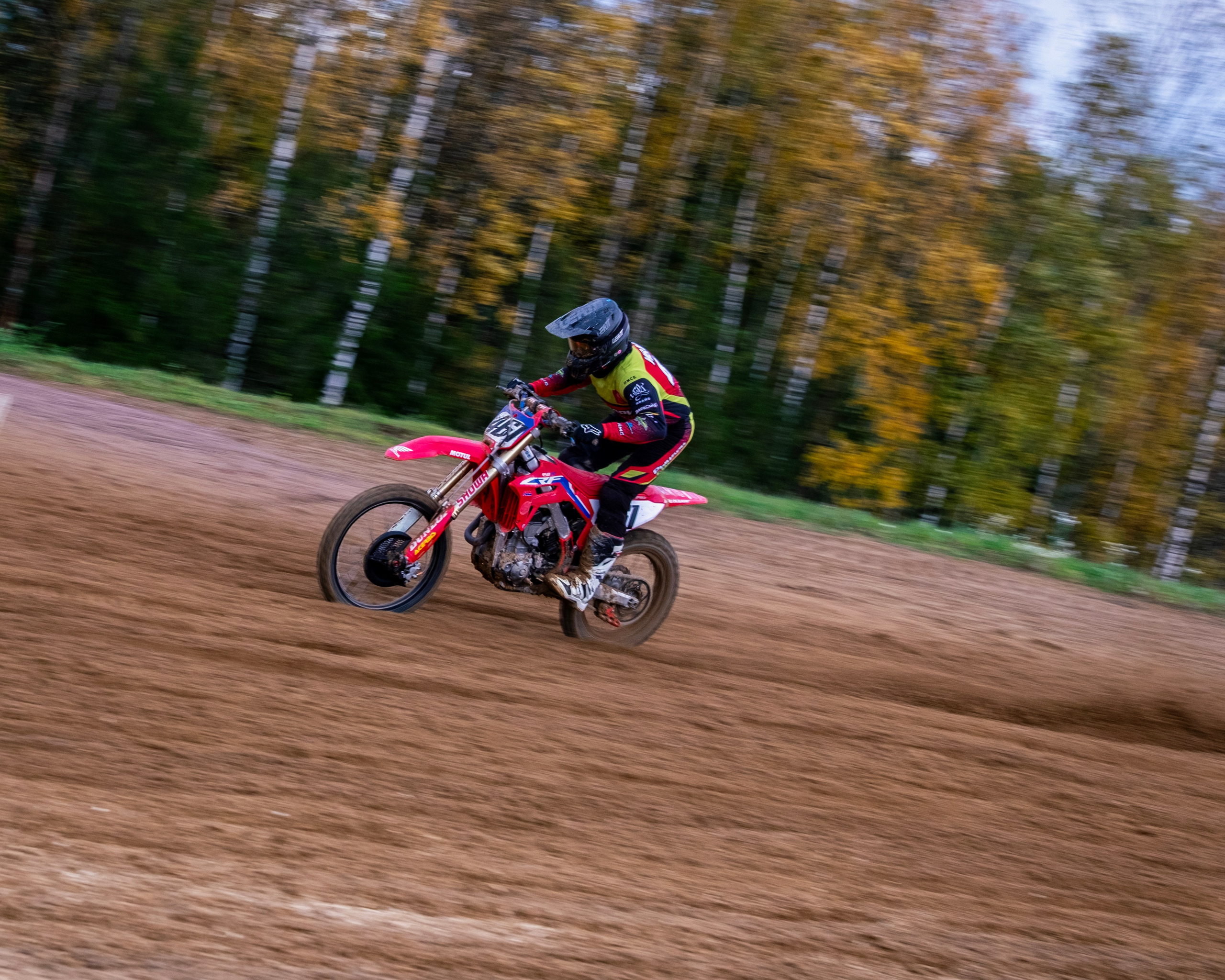 Мотокросс (Игора Драйв). Автомобильные фотографии и рисунки в Санкт-Петербурги Пашков Дмитрий