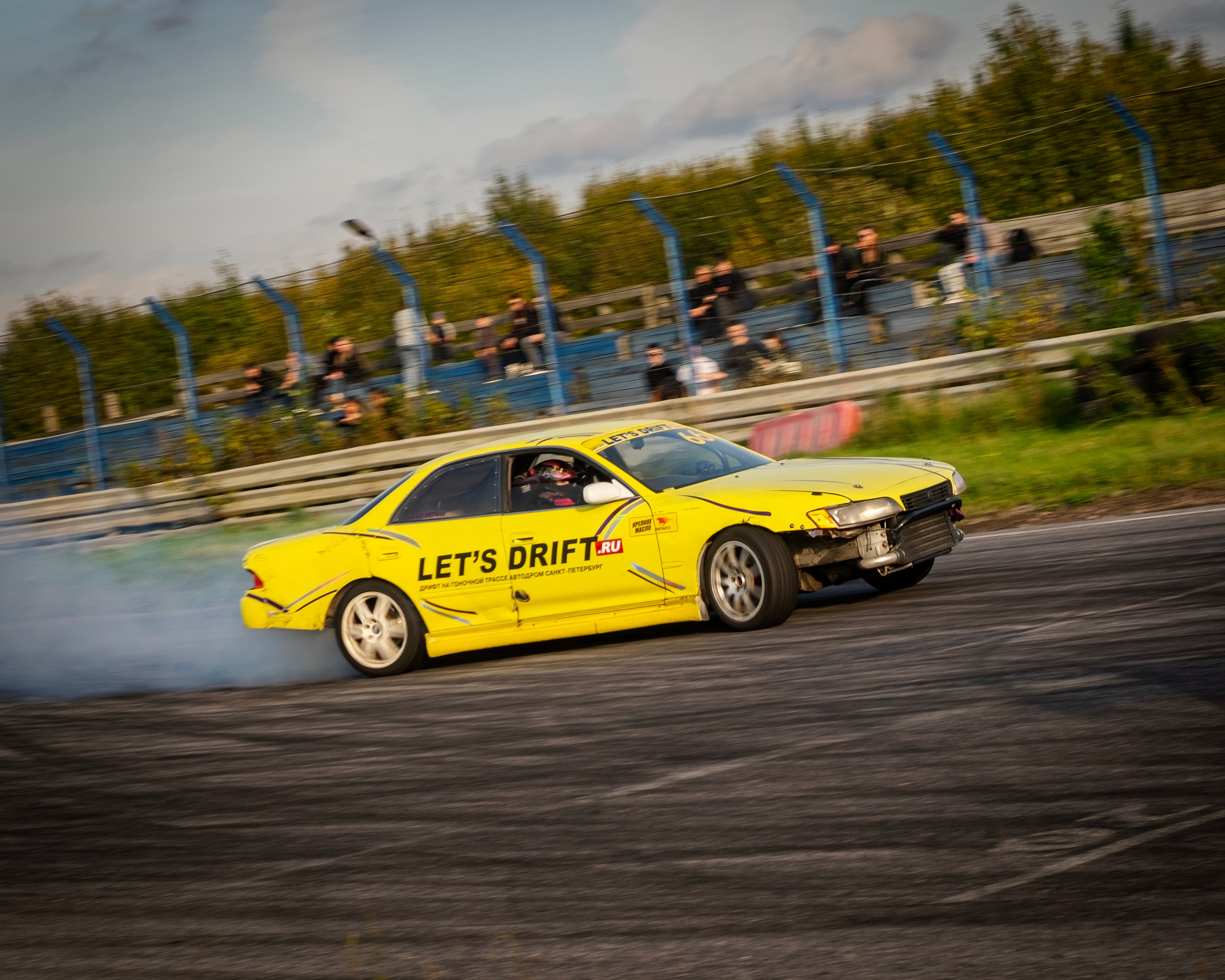 AUTODROM FEST 21.09.25. Автомобильные фотографии и рисунки в Санкт-Петербурги Пашков Дмитрий