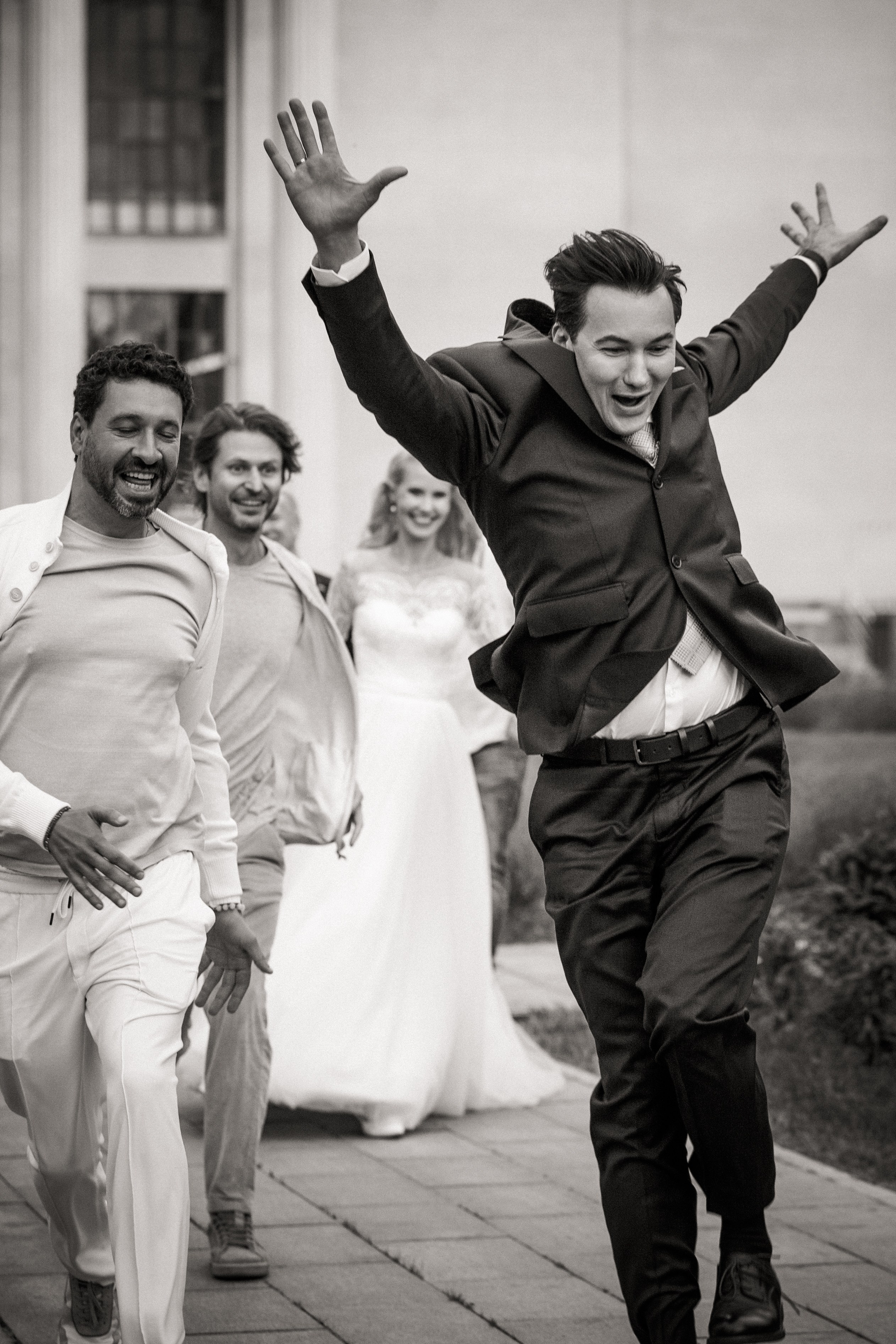 Свадебная фотосессия на ВДНХ. Свадебный и семейный фотограф в Москве и Подмосковье Лариса Козлова