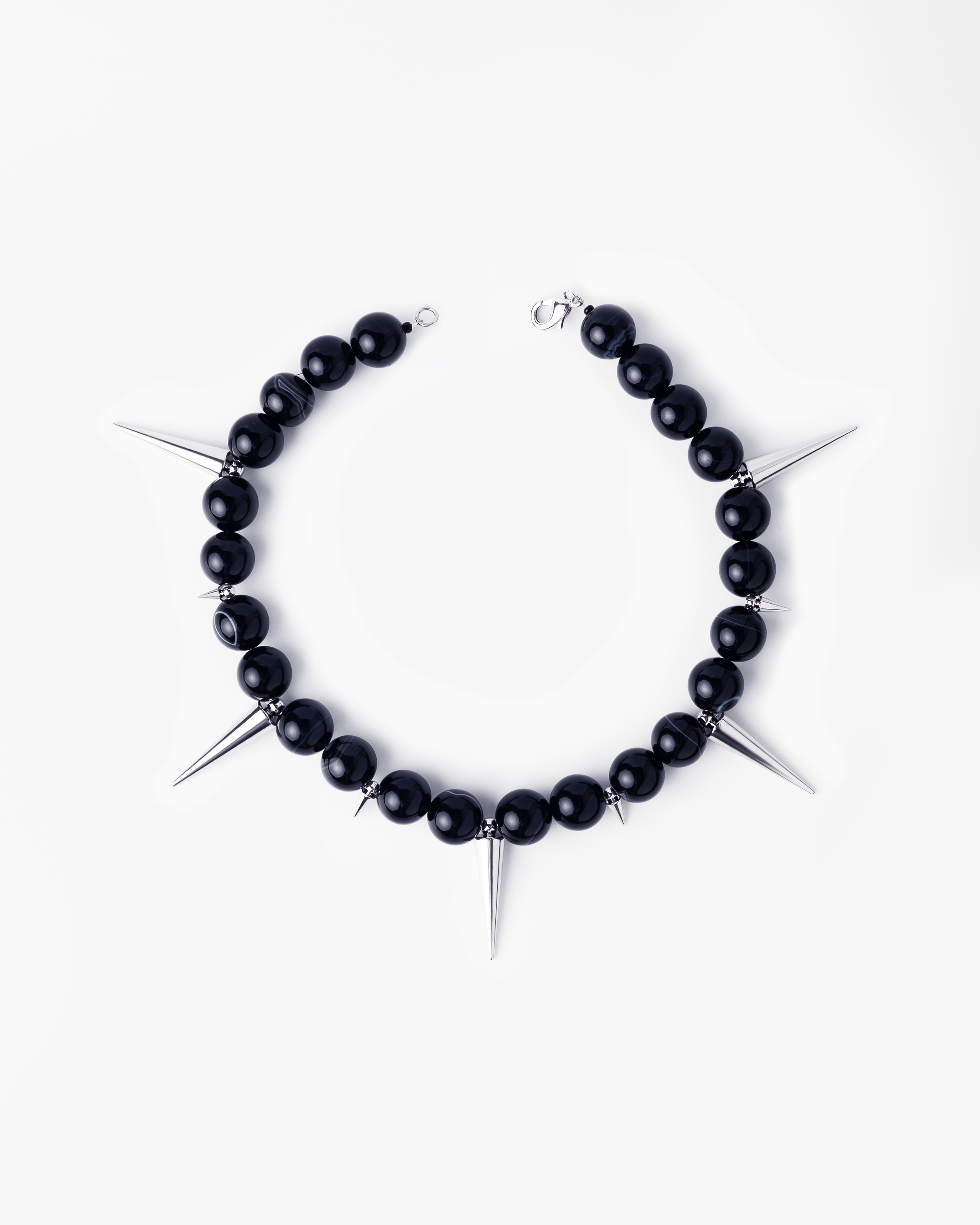 BASE. Влада Зюзина — adalwzet posmotri — коммерческий фотограф в Москве — портретный фотограф, фотограф для брендов