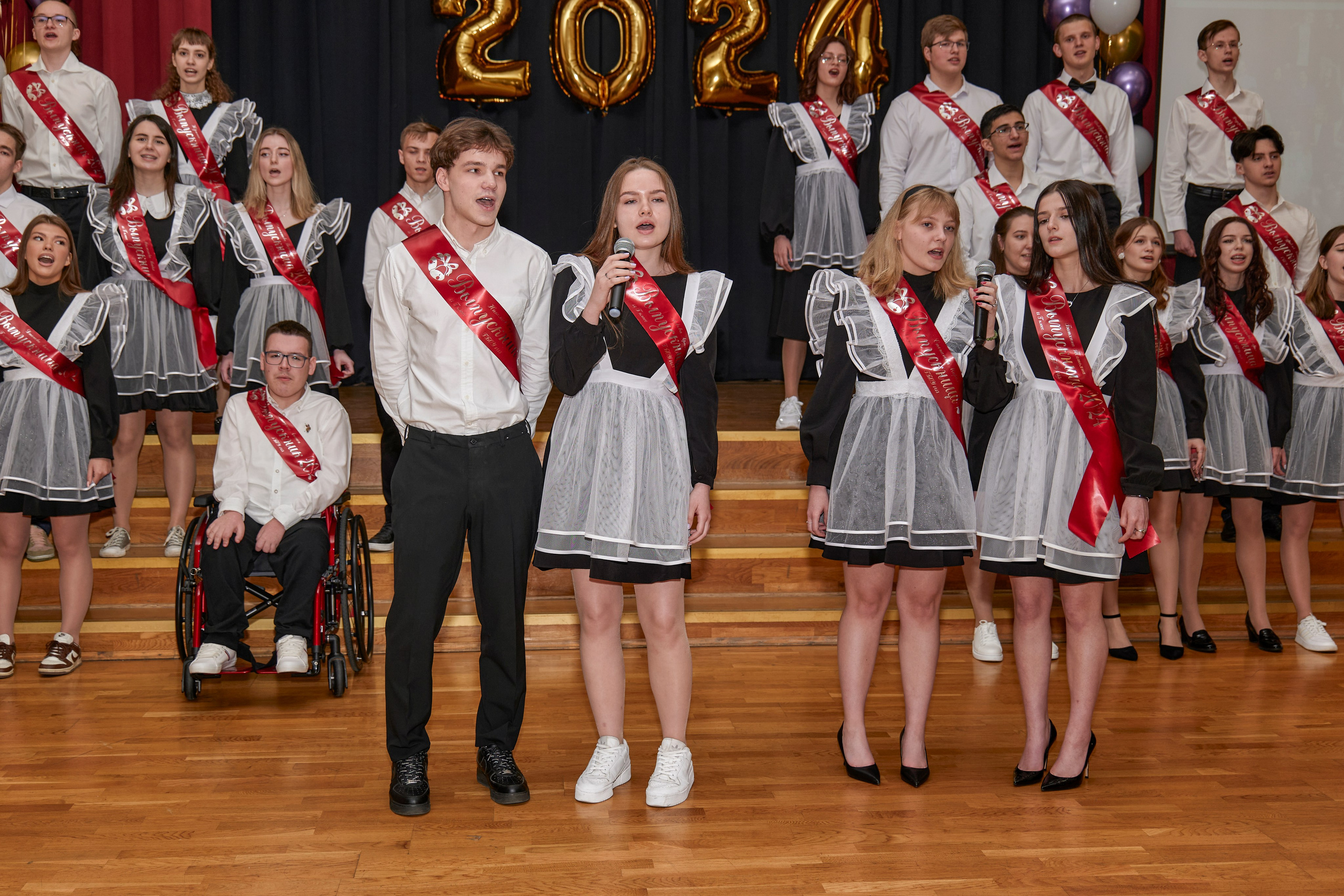 Последний звонок школа 1413. Детский и семейный фотограф г. Москва Оксана Катаджи