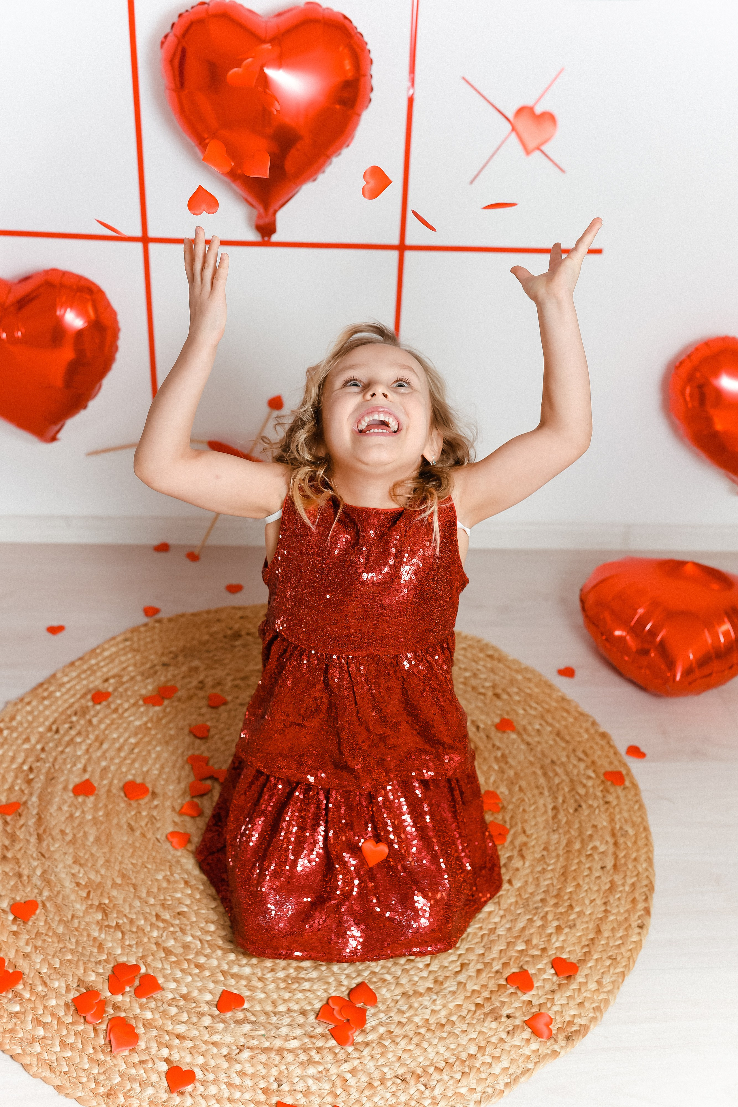 Сердечки. Фотограф новорожденных и детский фотограф в Екатеринбурге Ксени