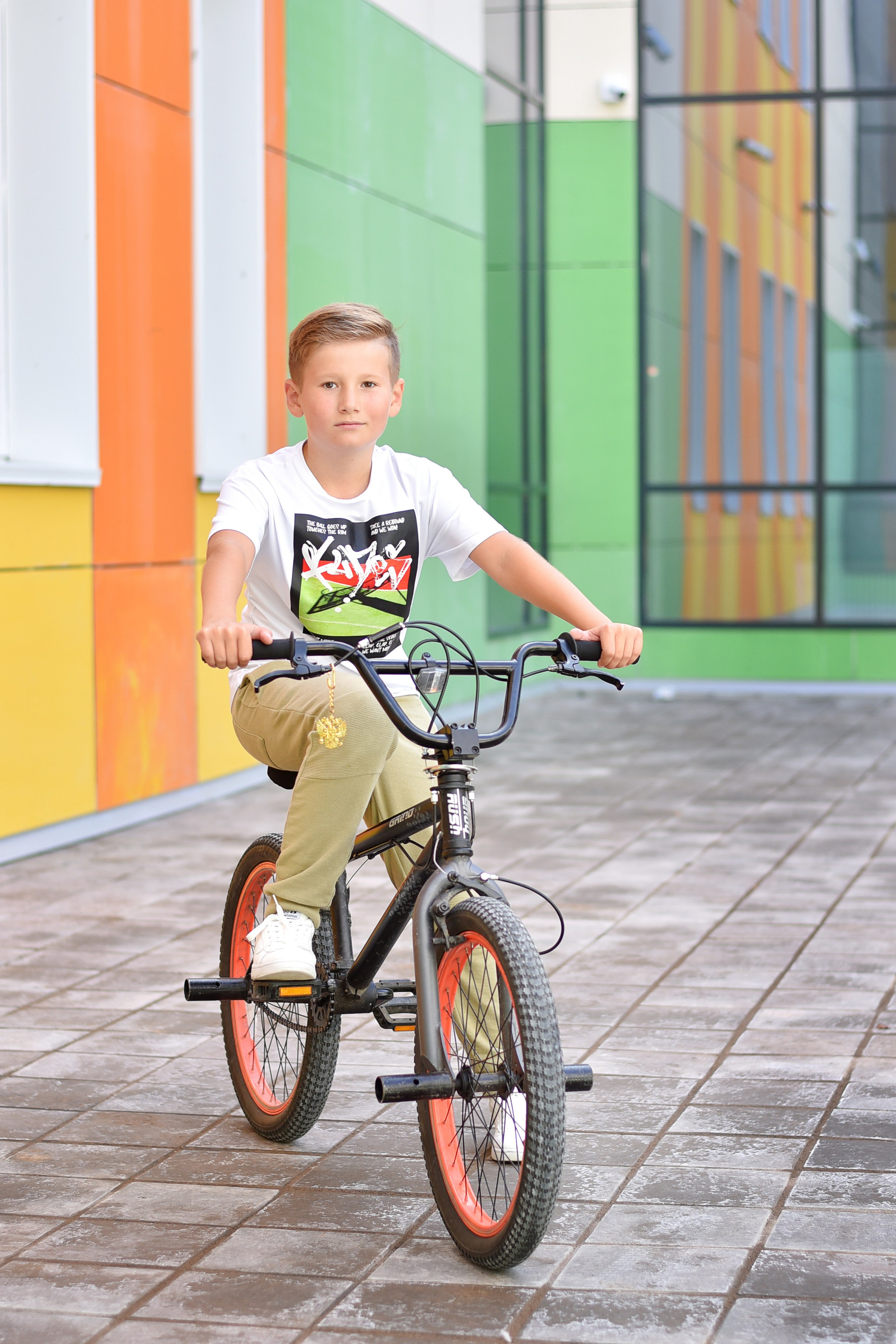 ФОТОСЕССИЯ НА ТЕРРИТОРИИ ШКОЛЫ. Школьный фотограф ЛАРИСА МАТВЕЕНКО