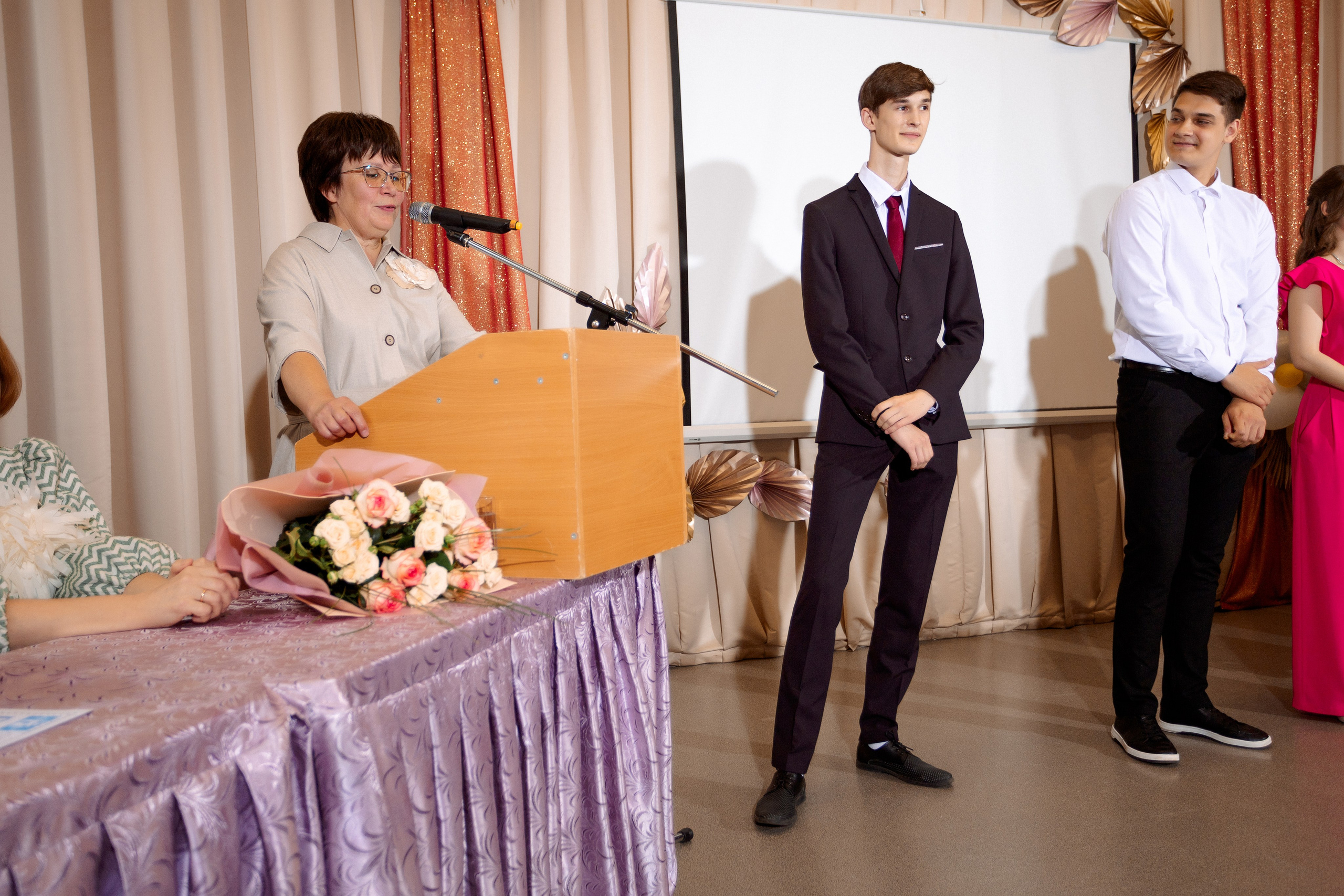 ВРУЧЕНИЕ АТТЕСТАТОВ: Пример. Все фото. Профессиональный фотограф в Ижевске Леша Петров
