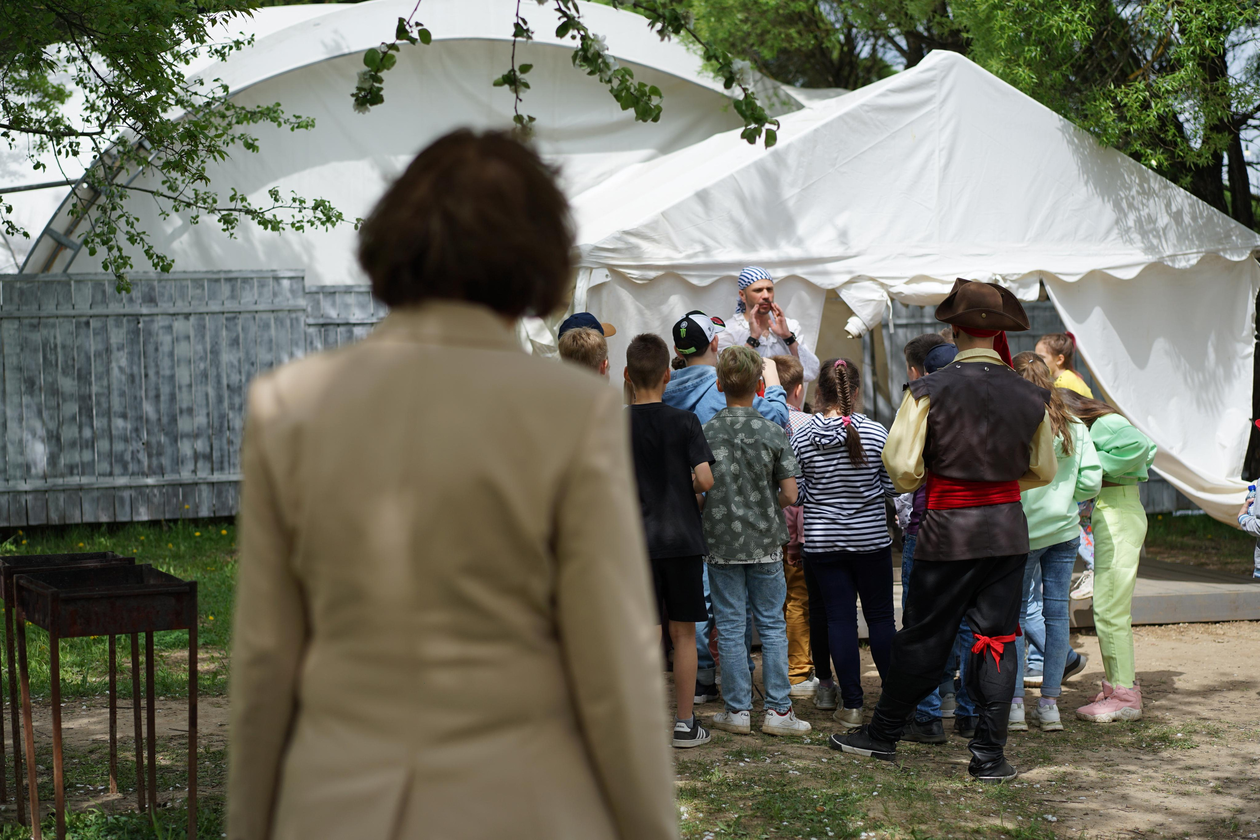 Выпускной начальной школы. Семейный и детский фотограф