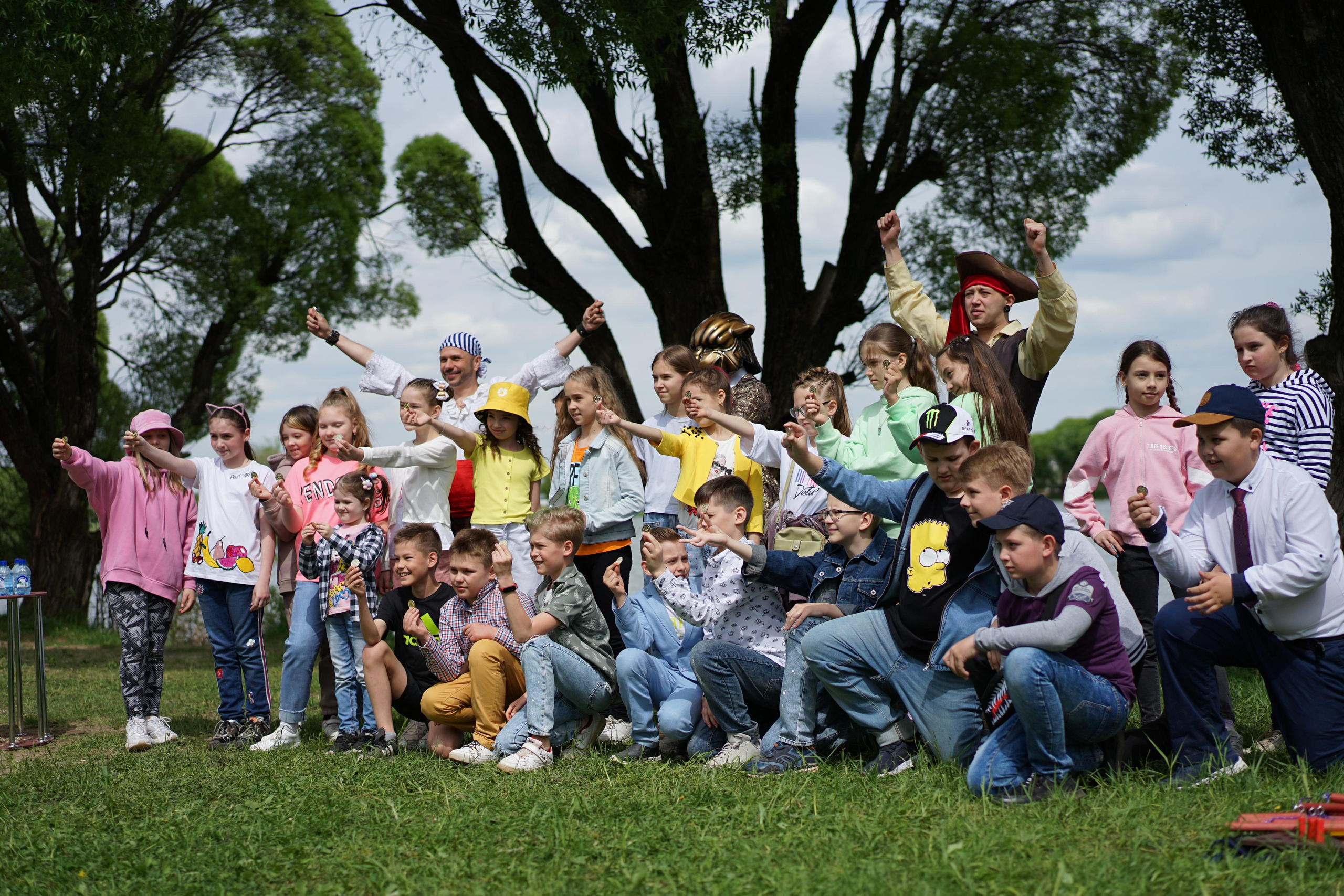 Выпускной начальной школы. Семейный и детский фотограф