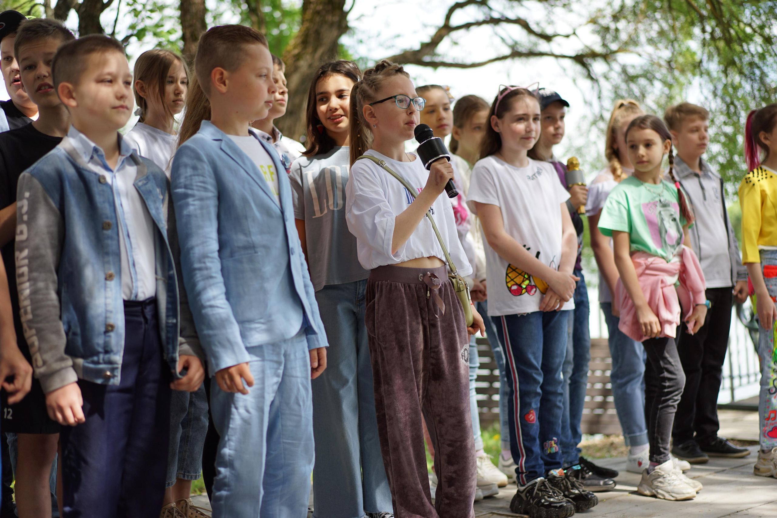 Выпускной начальной школы. Семейный и детский фотограф