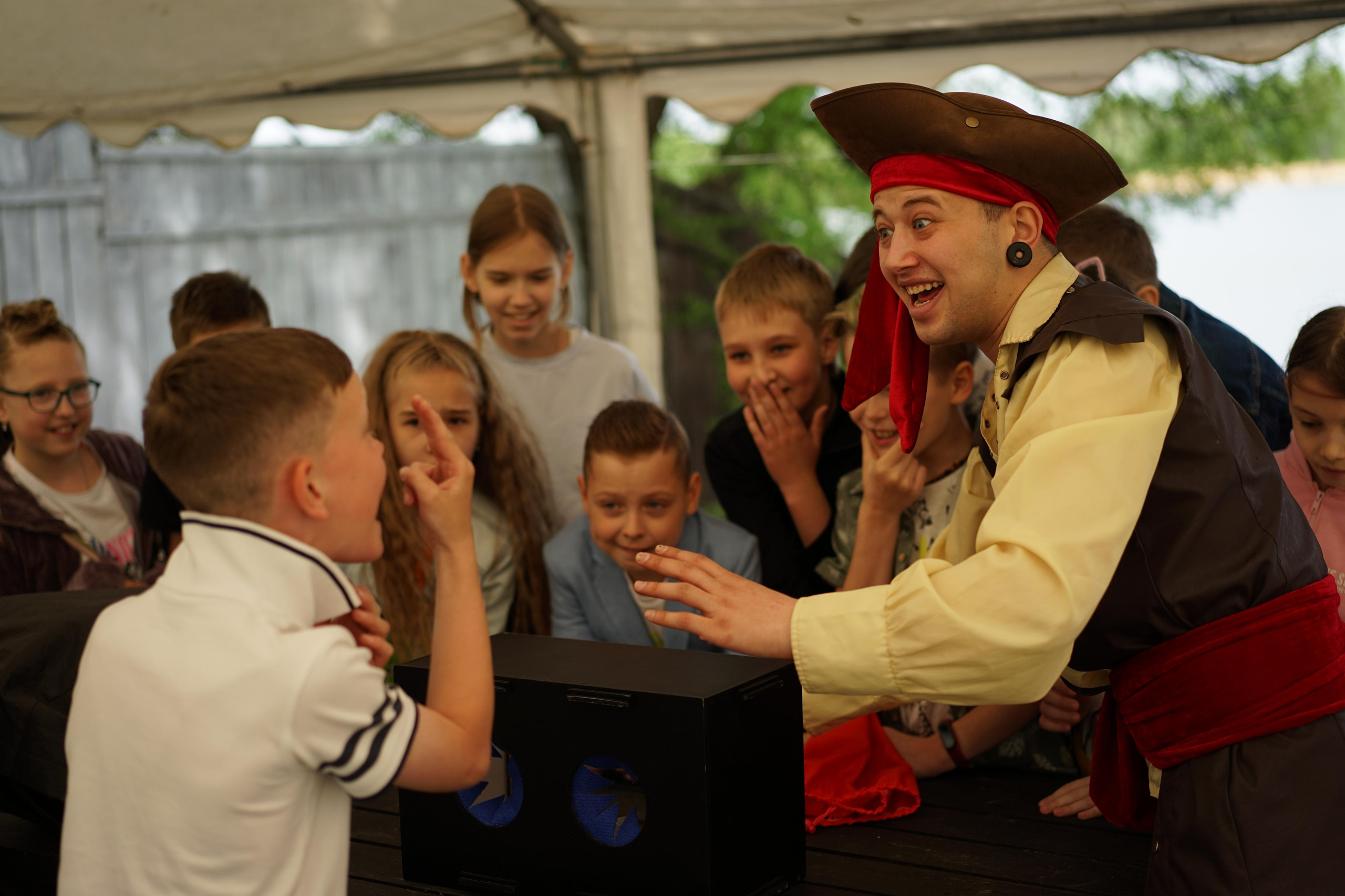 Выпускной начальной школы. Семейный и детский фотограф
