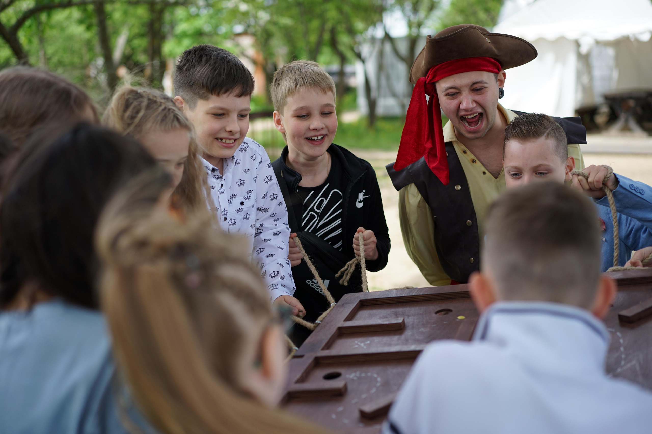 Выпускной начальной школы. Семейный и детский фотограф