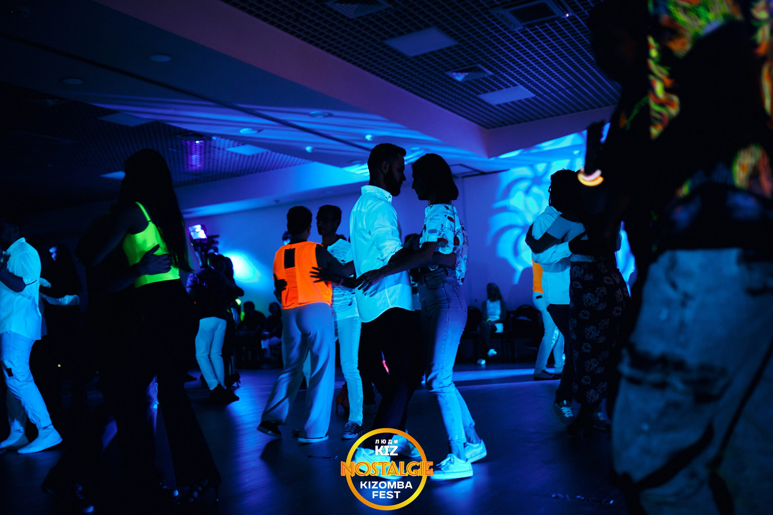 Neon party. Свадебный фотограф