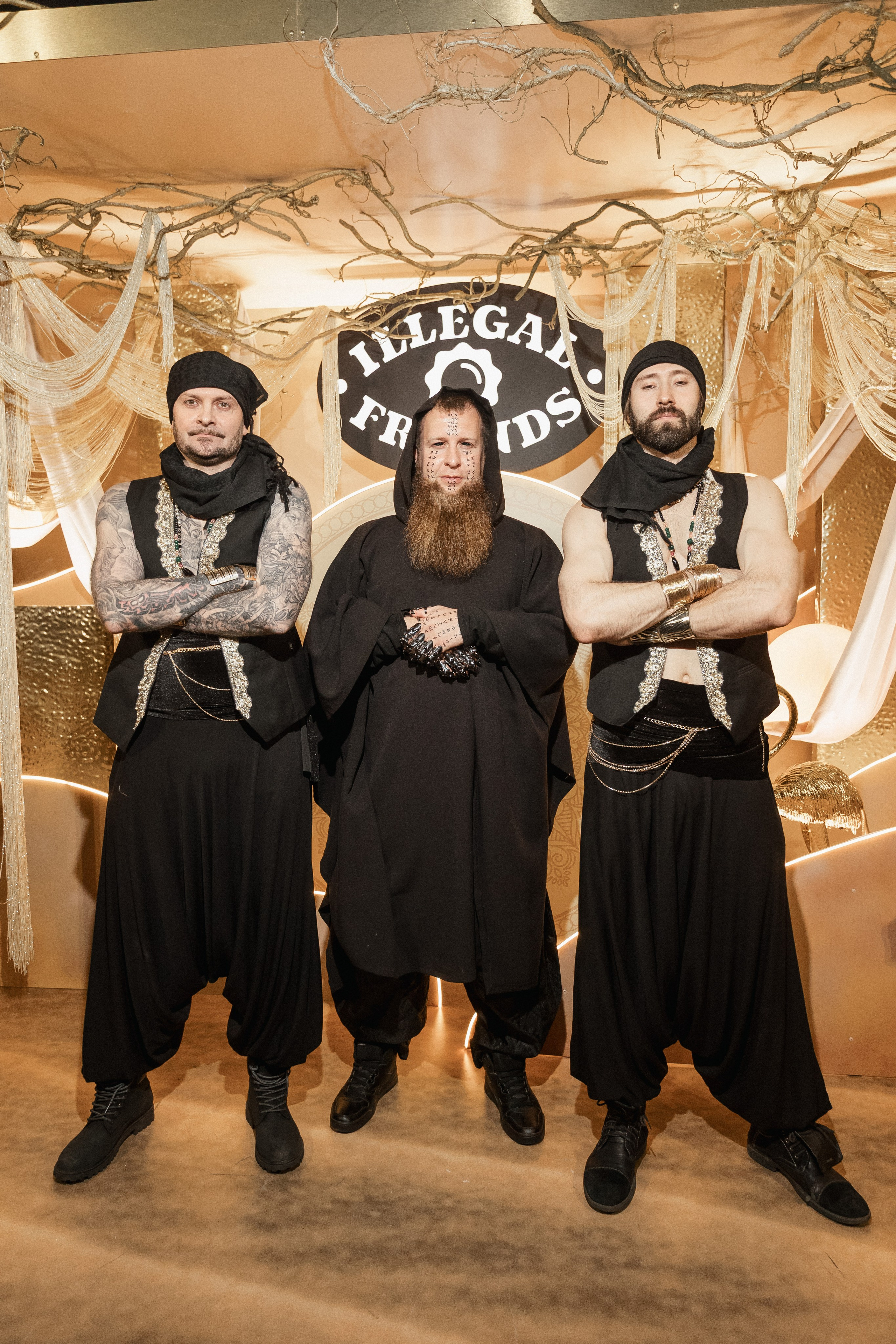 ILLEGAL FRIENDS — MIRAGE [PART I]. СВОИ. ФОТООТЧЕТЫ-СОБЫТИЯ-МЕСТА